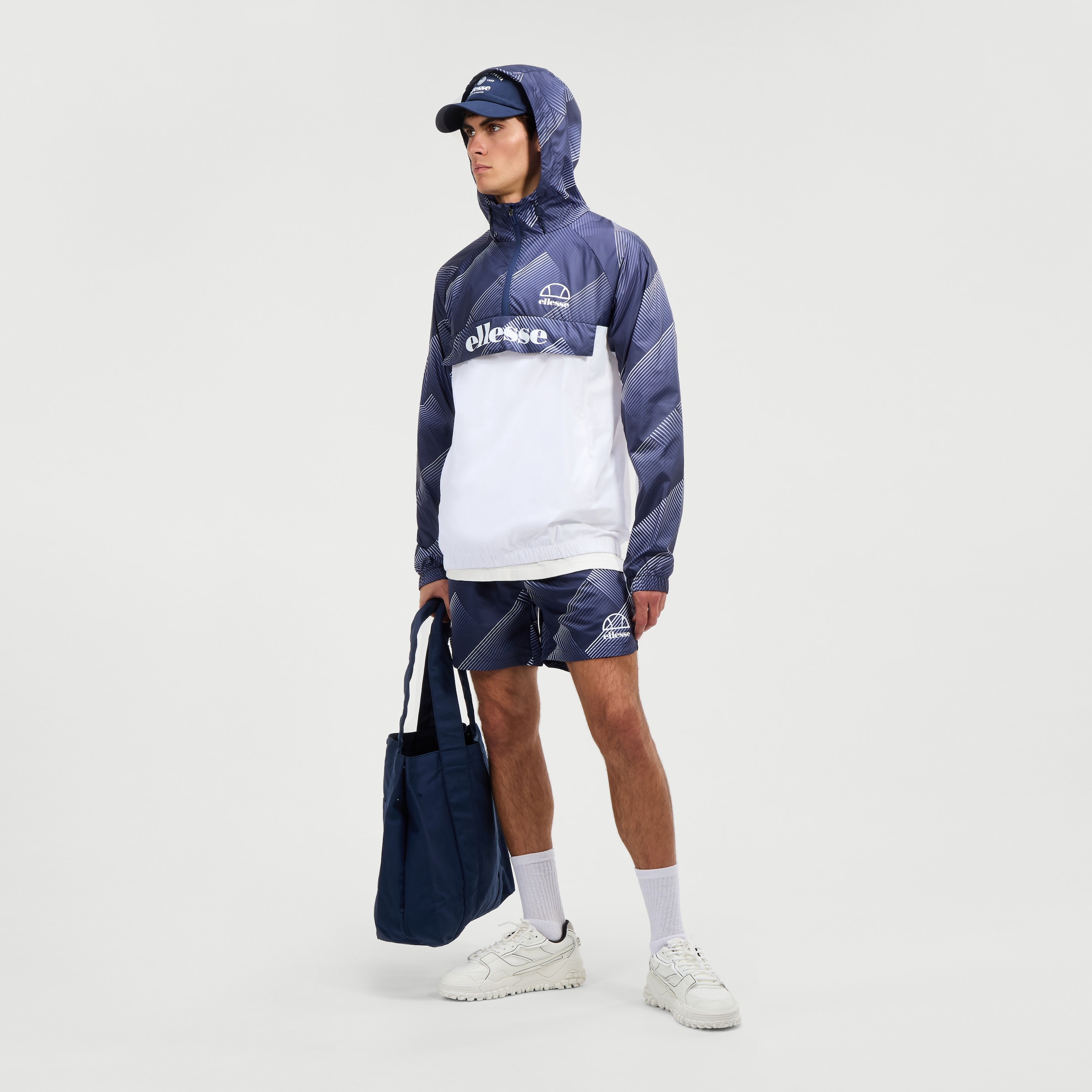 Ellesse Windbreaker »FIORISA WINDRUNNER« leichte Jacke, aus Nylon, maschinenwaschbar
