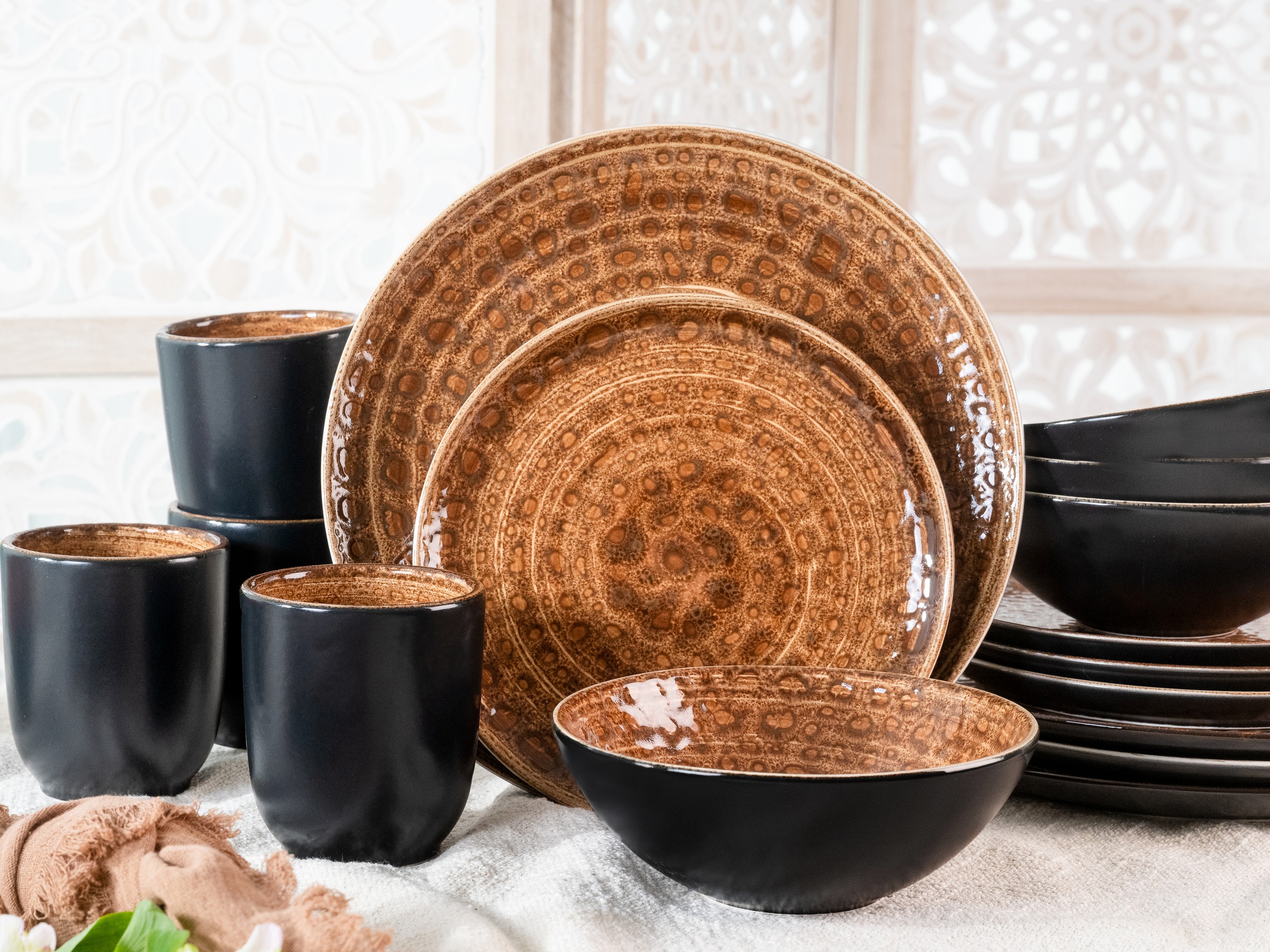 CreaTable Kombiservice »Geschirr-Set Villa Romana«, (Set, 16 tlg., Kaffeeservice und Tafelservice im Set, für 4 Personen), Service, handwerklicher Charakter, 16 Teile, für 4 Personen