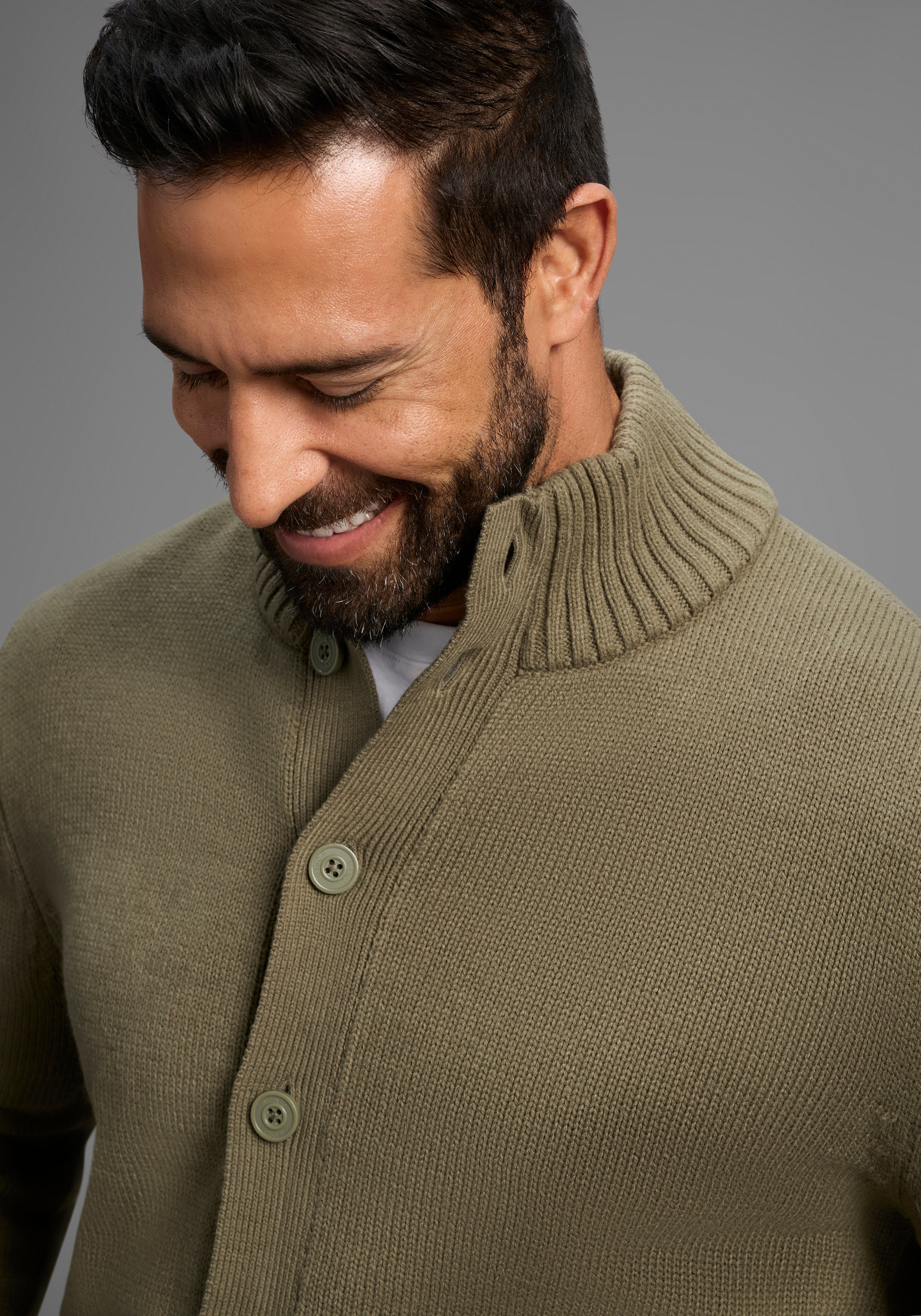 Man's World Strickjacke »Neue Kollektion!«, mit Taschen