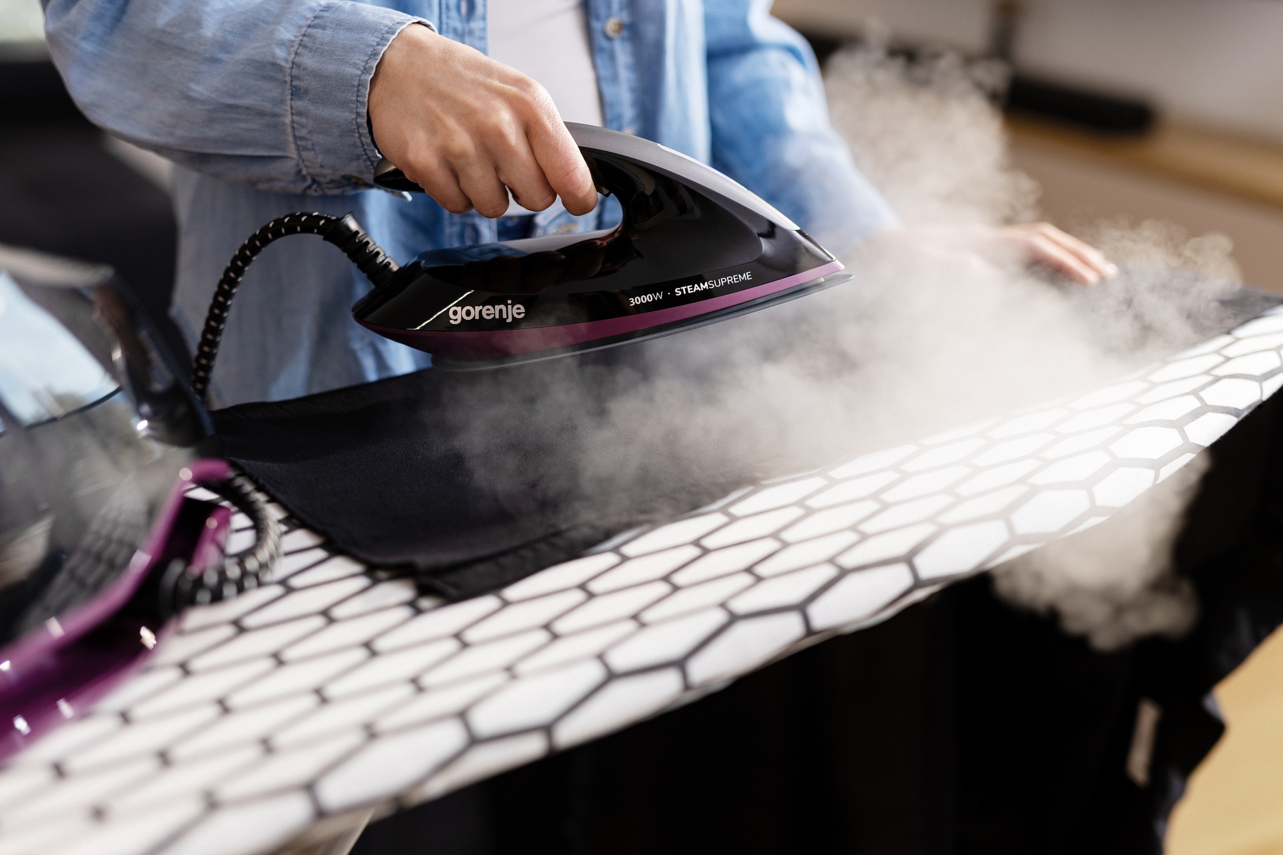 Hisense Dampfbügelstation »SGD3000BKV STEAM SUPREME«