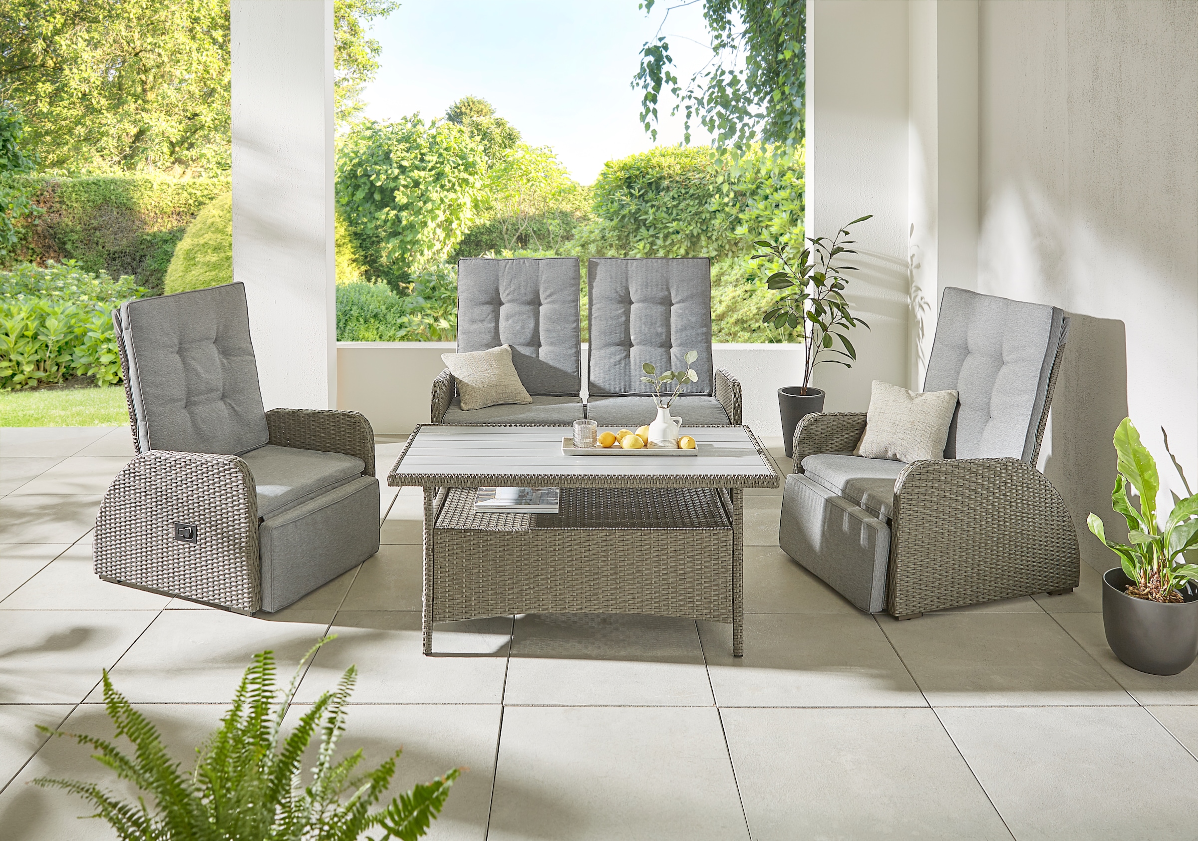 KONIFERA Gartenlounge-Set »Vigo«, (Set, 8 tlg., 2x Sessel, 1x 2er Sofa, 1x Tisch 120x60x60cm, inkl. Auflagen), Polyrattan, Aluminium, verstellbare Rückenlehne und Fußablage