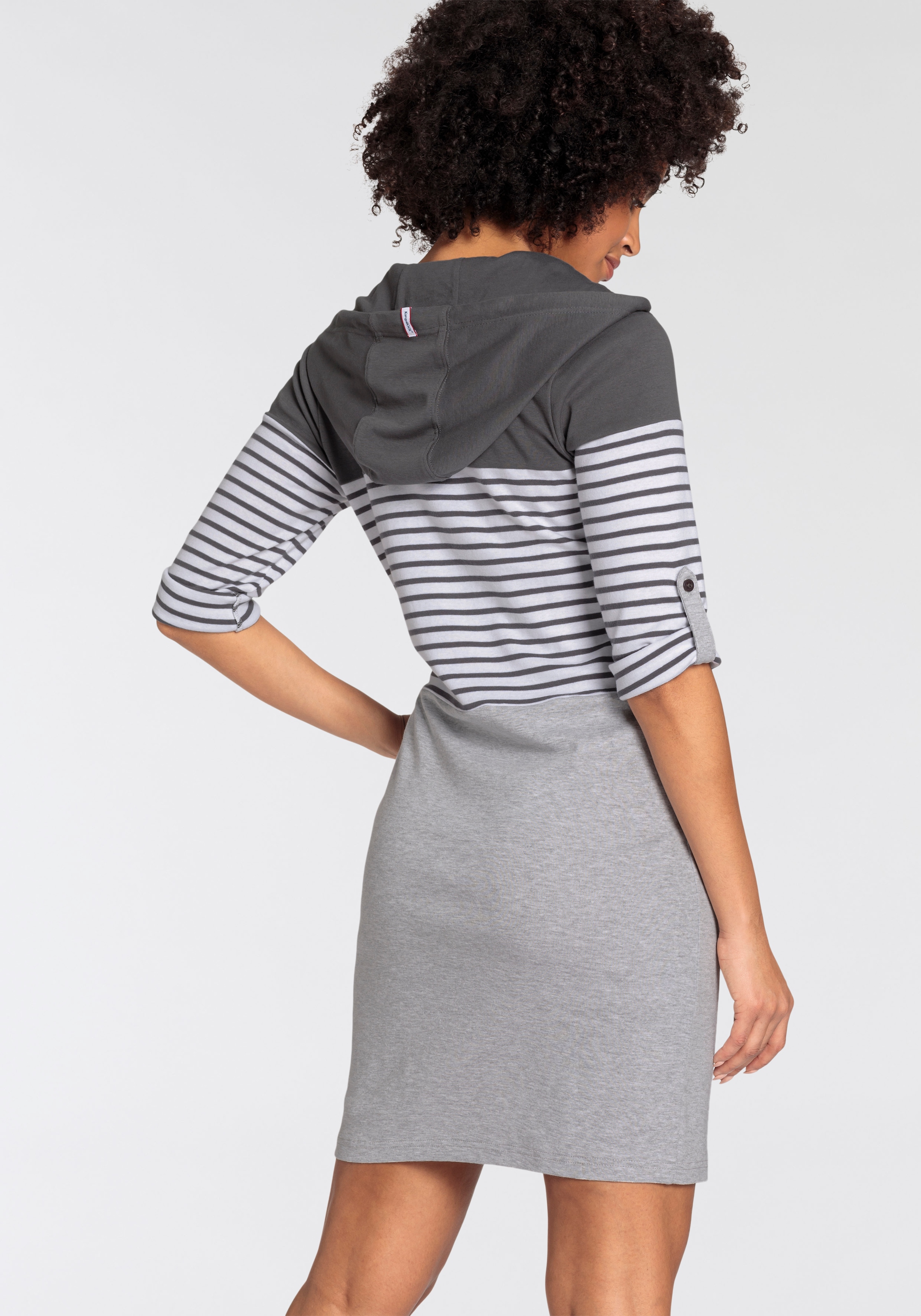 KangaROOS Jerseykleid, kurzes Kleid, lässiger, casual Look, aus Rippstrickstoff