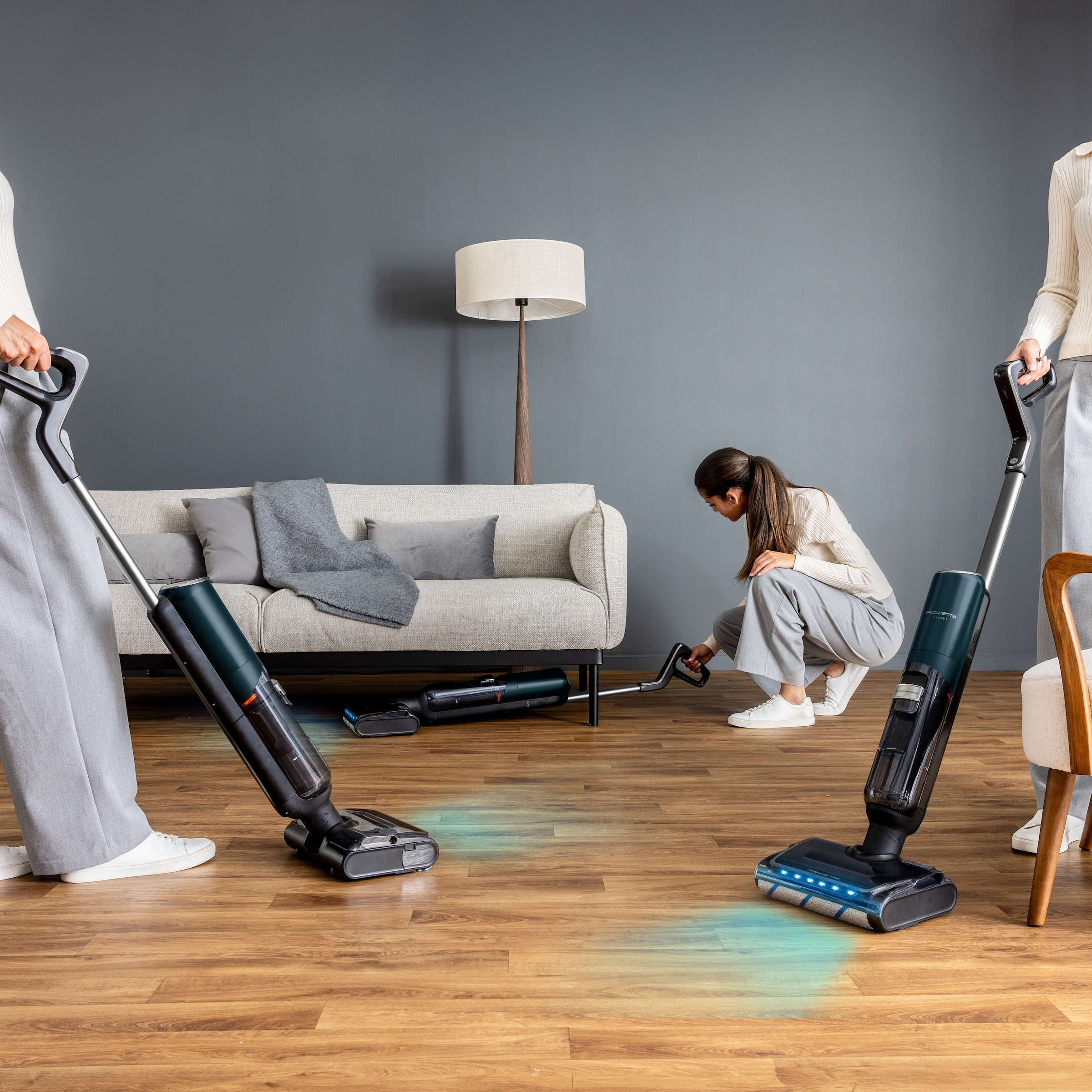 Rowenta Nass-Trocken-Sauger »X-Clean 7, Saugen und Wischen, LED-Display, 180° abflachbares Design« selbstreinigend, selbstfahrendes Walzensystem, für Hartböden, GZ5735