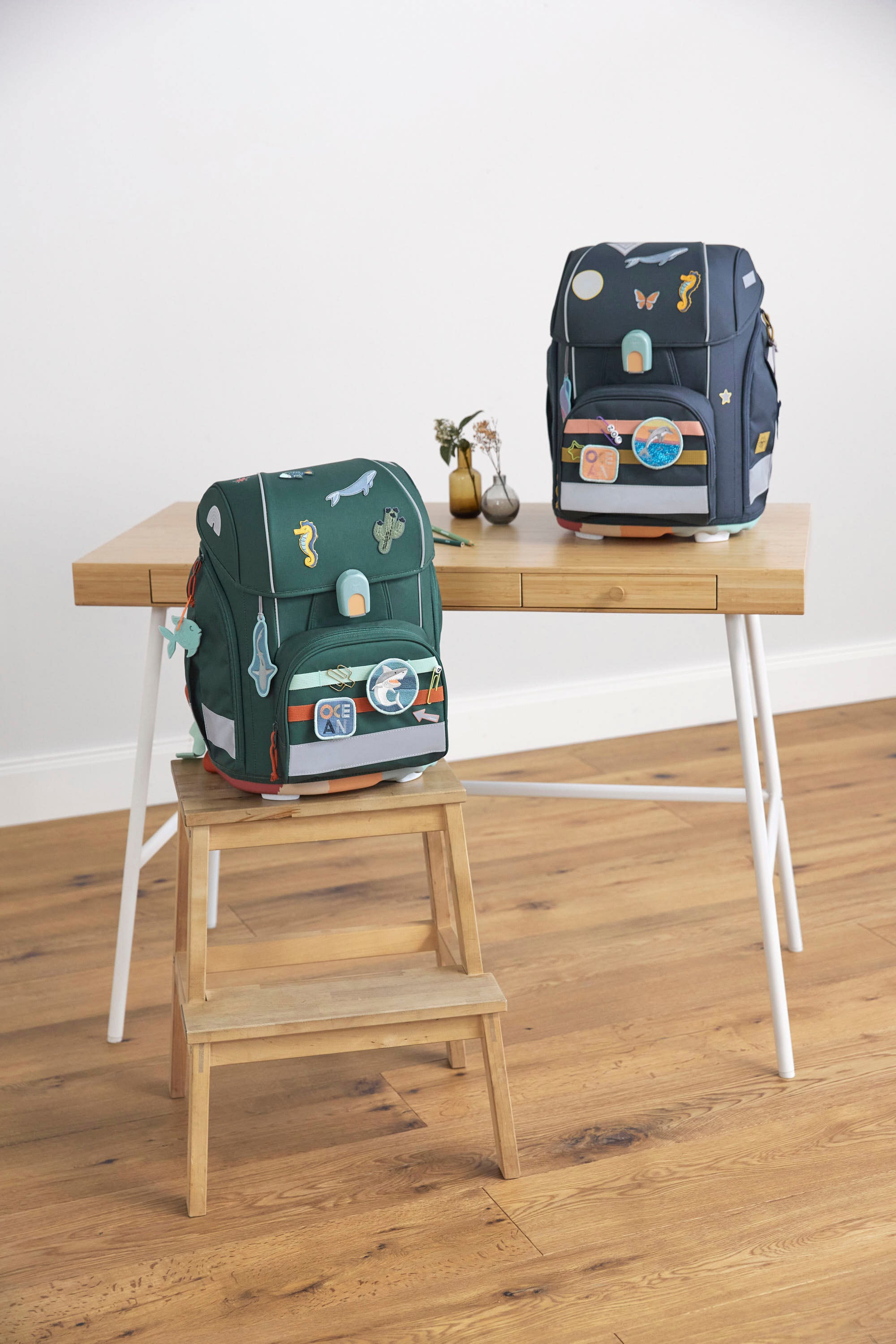 LÄSSIG Schulranzen »Unique, Boxy, Ocean Edition, dark green«, Reflektoren, PETA-approved vegan; aus recycelten PET-Flaschen