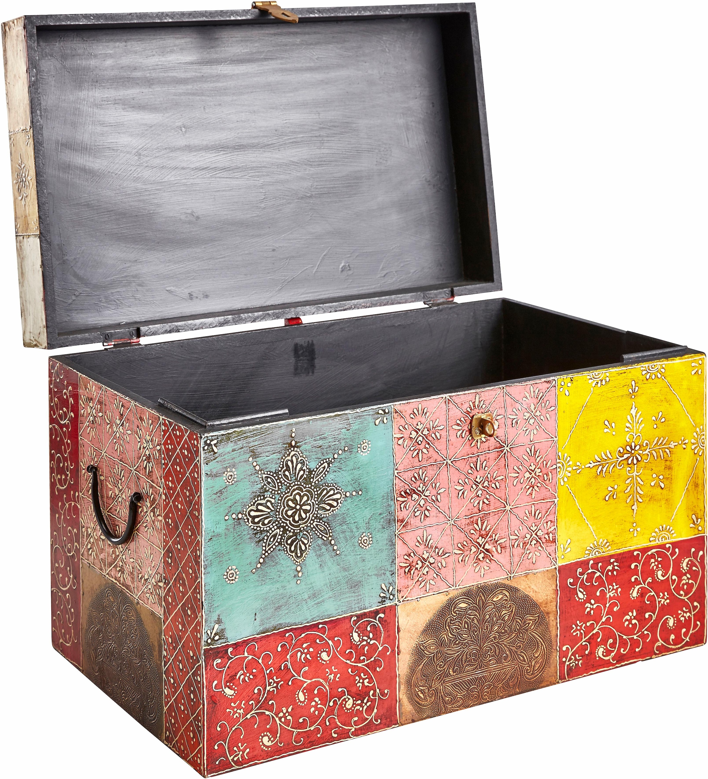 Home affaire Truhe »Vivek«, handbemalt, mit Metallverschluss