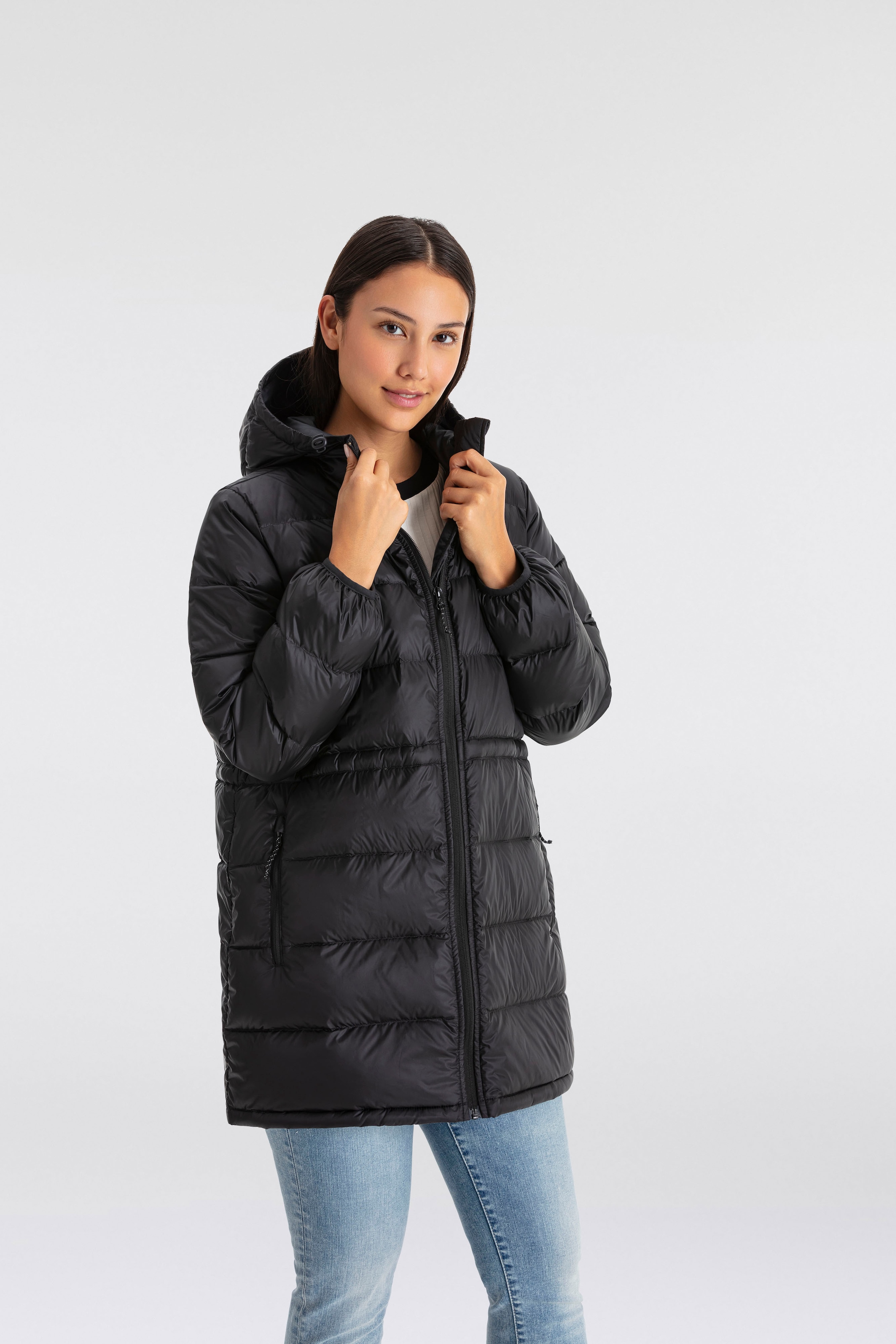 LEVI'S Steppjacke »POLLY MIDI PUFFER« mit Kapuze Winterjacke mit praktischen Taschen CAVIAR XS