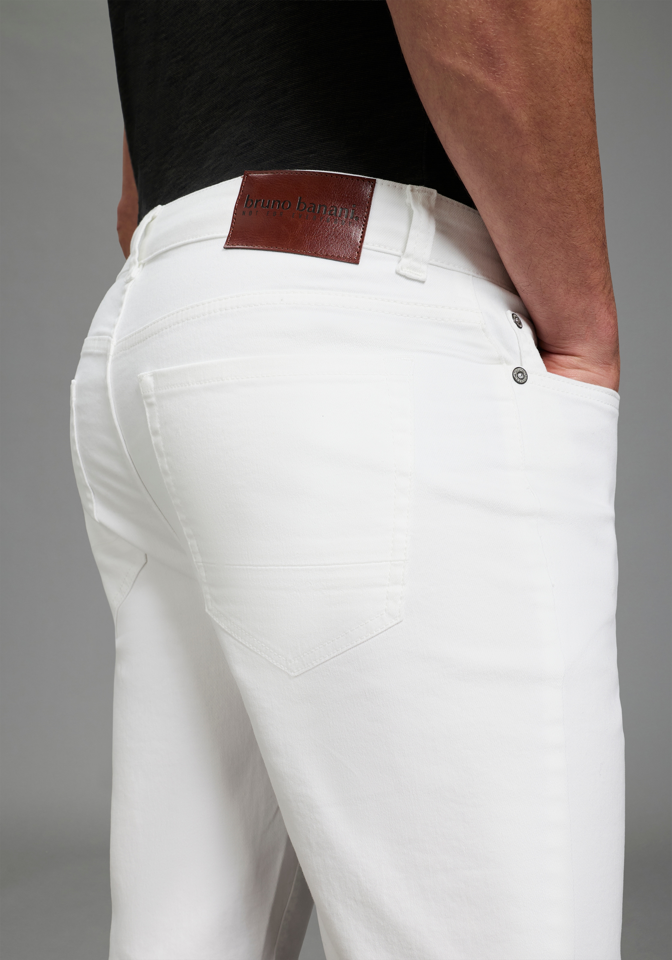 Bruno Banani Jeansshorts »Hutch-Shorts« gerade geschnittene kurze Beine, niedrige Leibhöhe
