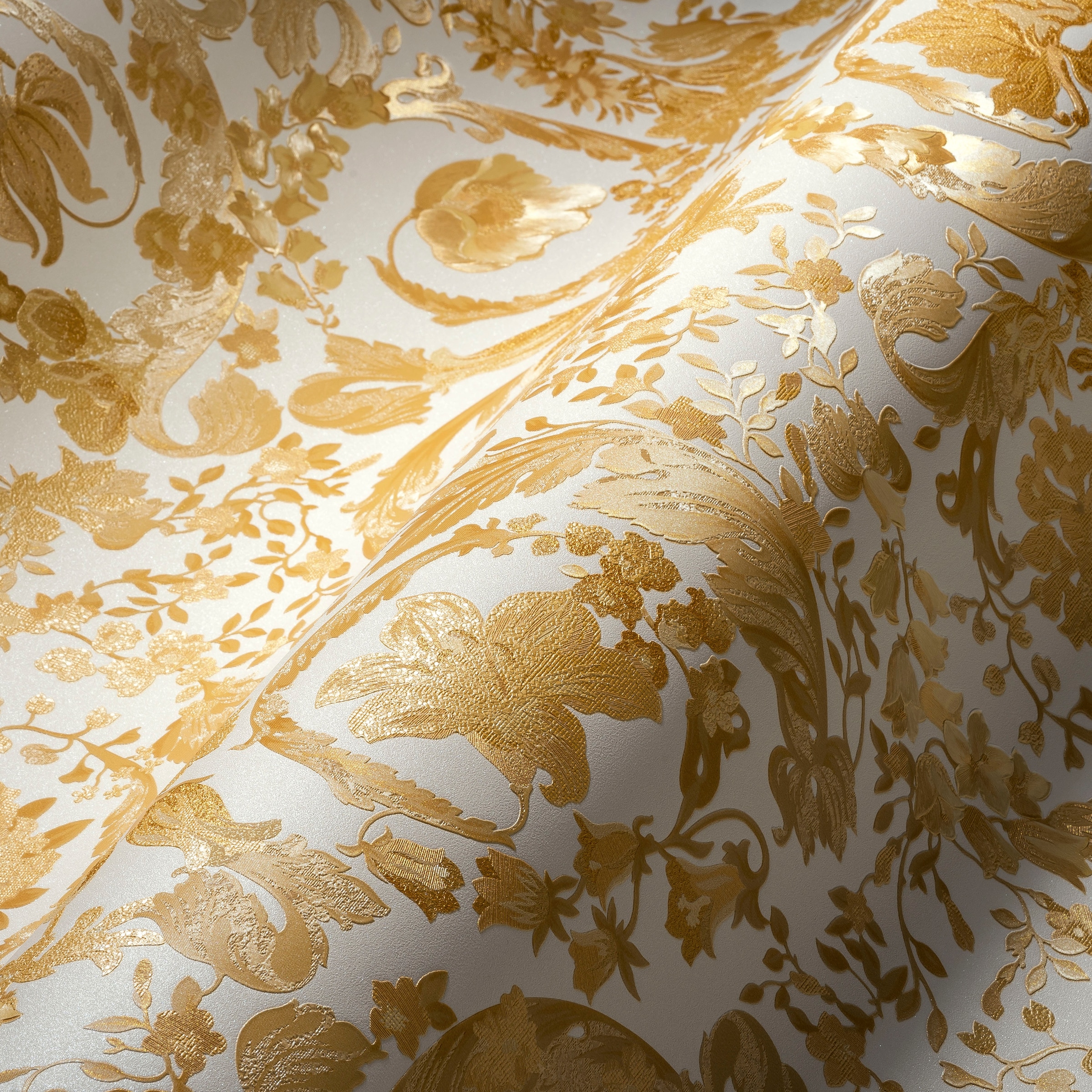 Versace Vliestapete »Wallpaper Versace 5 Floral«, leicht glänzend-gemustert-abstrakt, Designertapete Tapeten Wohnzimmer Schlafzimmer Küche Flur Design Optik