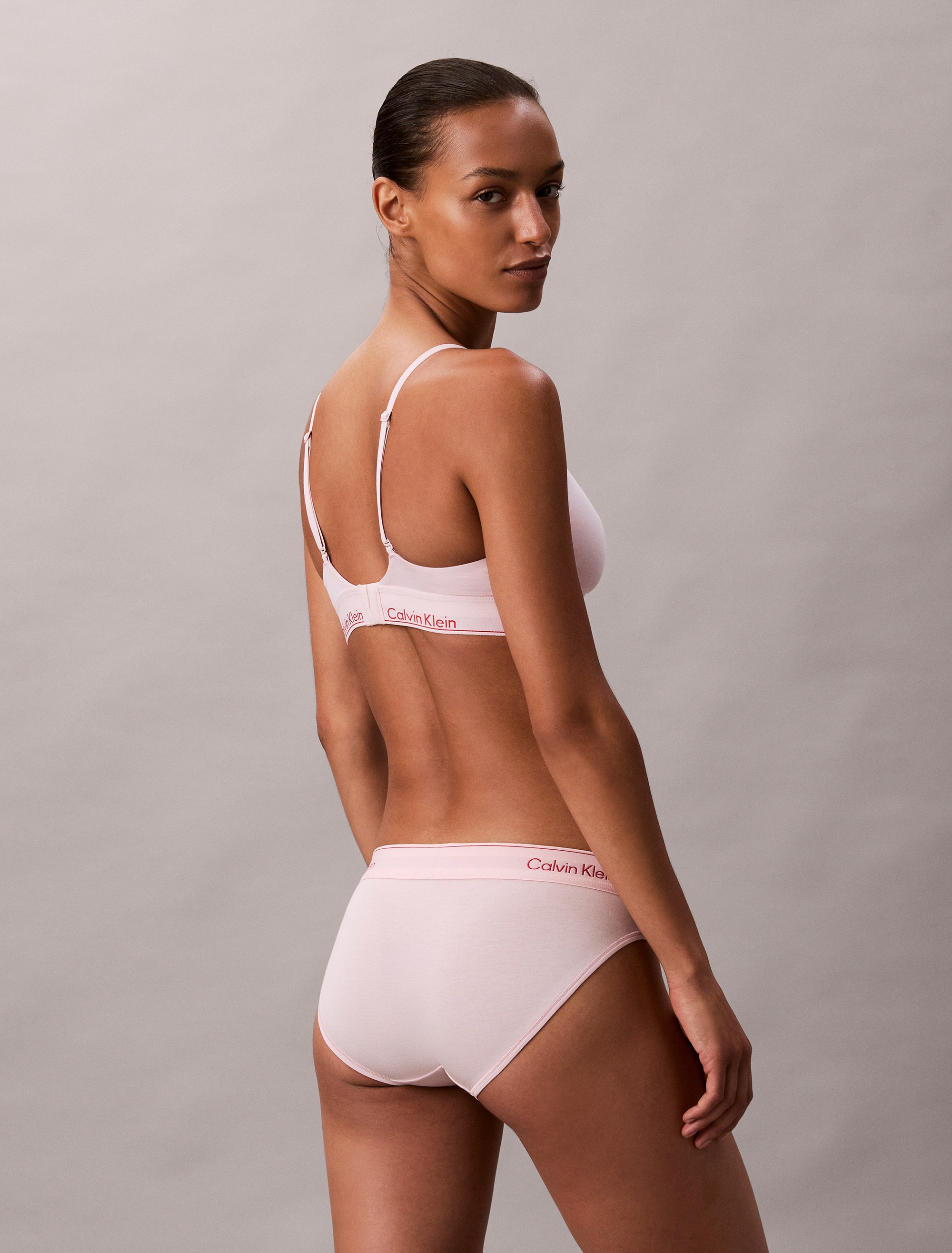 Calvin Klein Underwear Triangel-BH »LIGHTLY LINED TRIANGLE«, Mit elastischem Saum