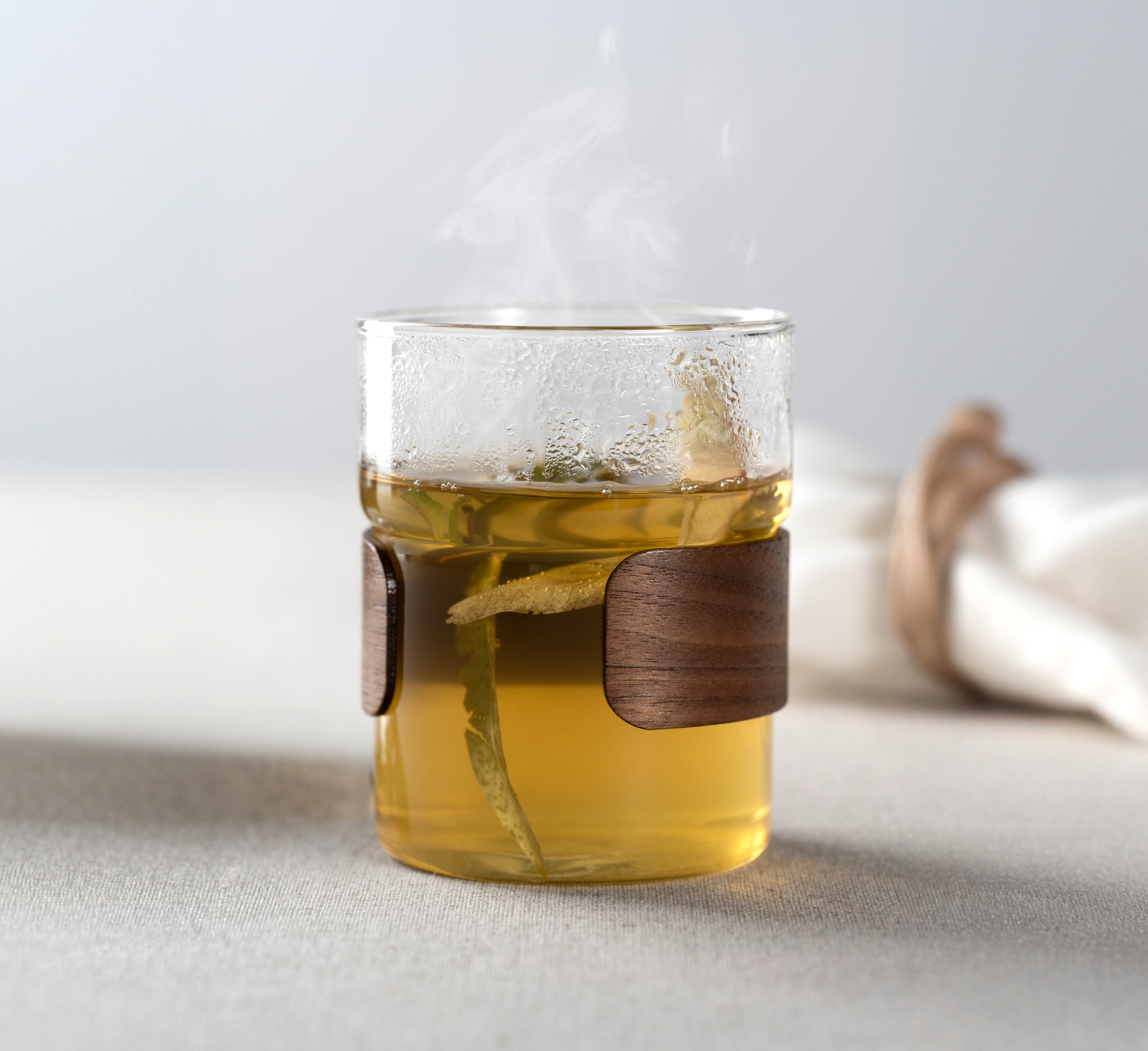 LEONARDO Becher »NOVO LEGNO, 2er Set« Becher mit Holzspange