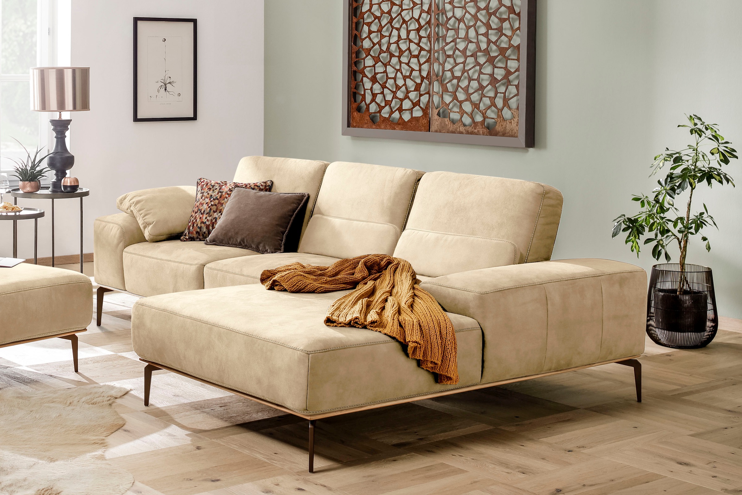 W.SCHILLIG Ecksofa »run, Designsofa mit tollem Sitzkomfort, bequem, L-Form«, mit Holzsockel, Füße in Bronze pulverbeschichtet, Breite 279 cm