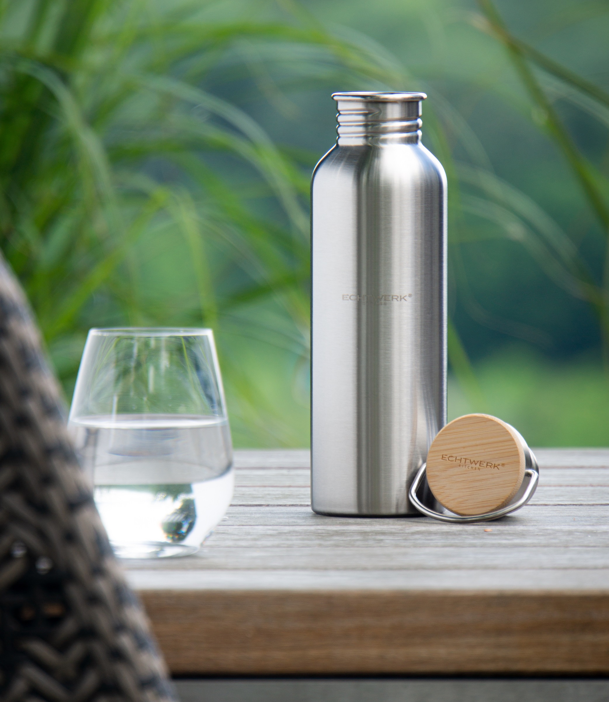 ECHTWERK Trinkflasche, mit Bambusdeckel und Silikonband, Innen und außen poliert