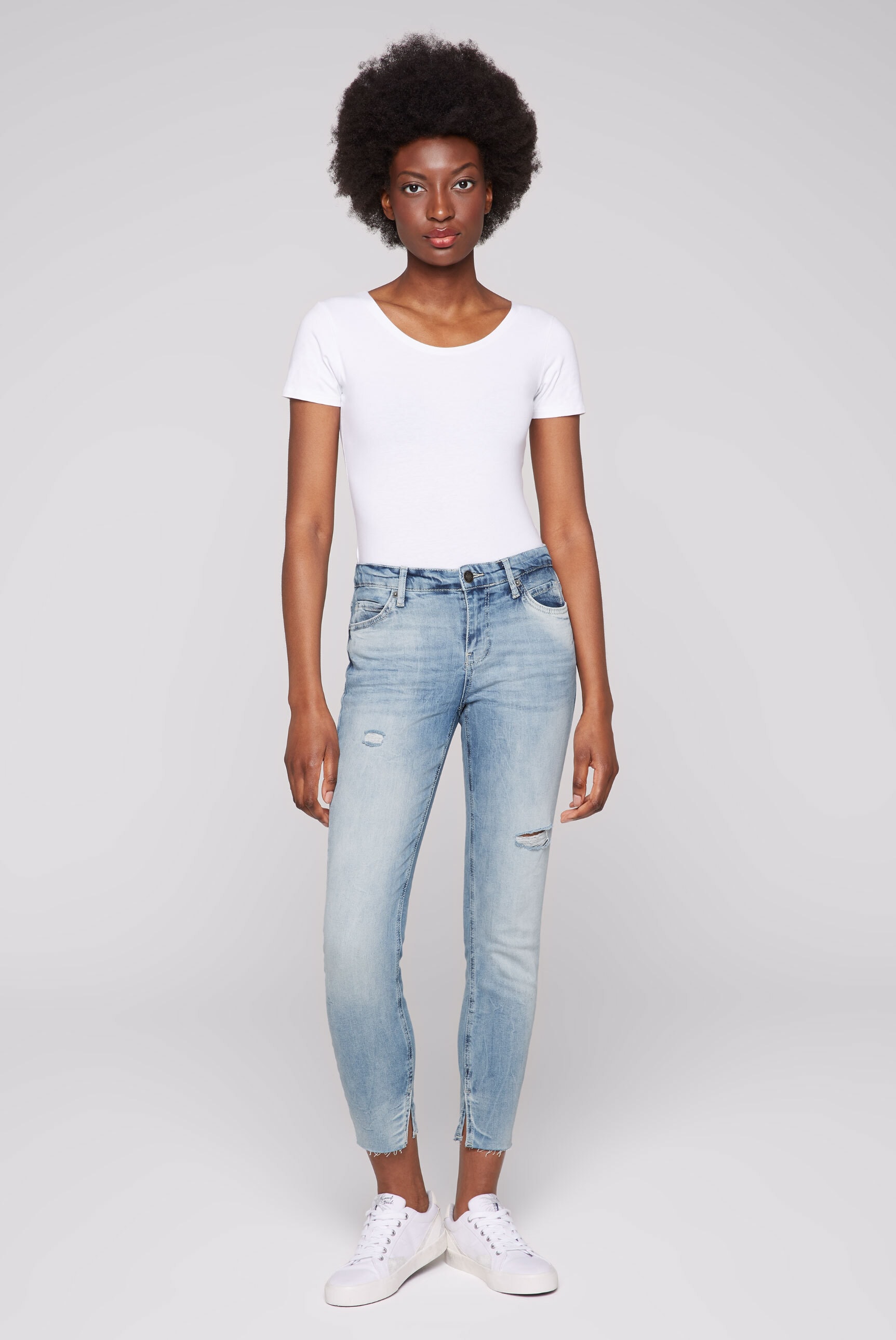 kaufen online Slim-fit-Jeans, offener am Saum mit SOCCX Kante