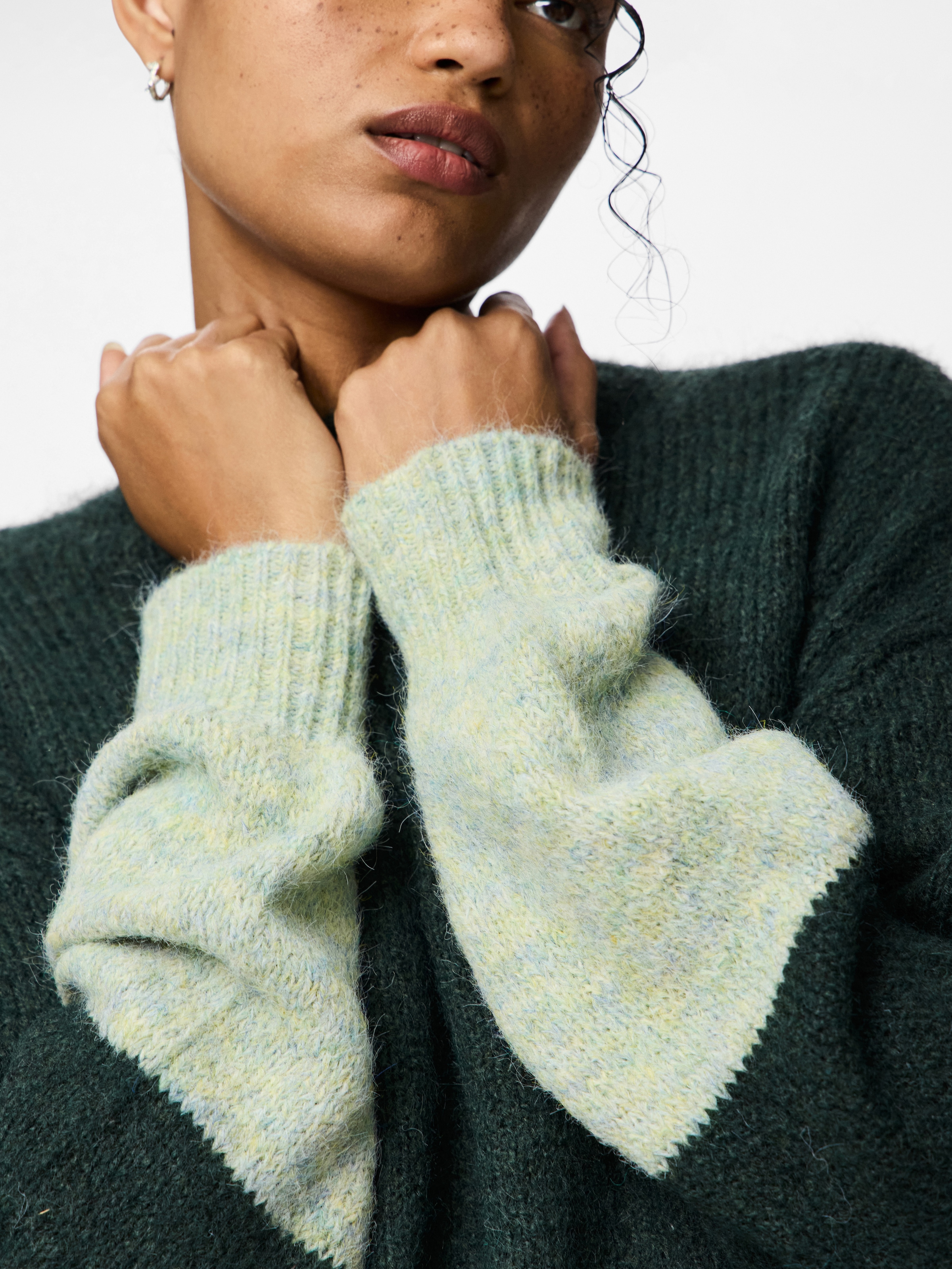 pieces Rundhalspullover »PCIVY LS O-NECK COLOR BLOCK KNIT PWP BC«, Colorblock Design