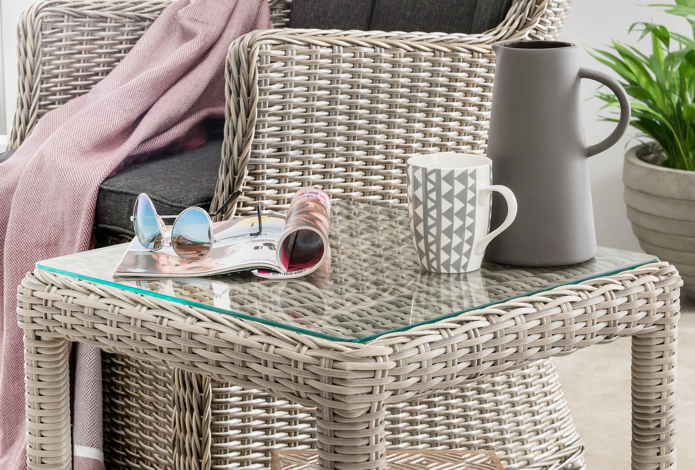 Destiny Gartenlounge-Set »CASA MERANO«, (4 tlg., 1x Sessel, 1x Beistelltisch, inkl. Auflagen), Aluminium, Polyrattan