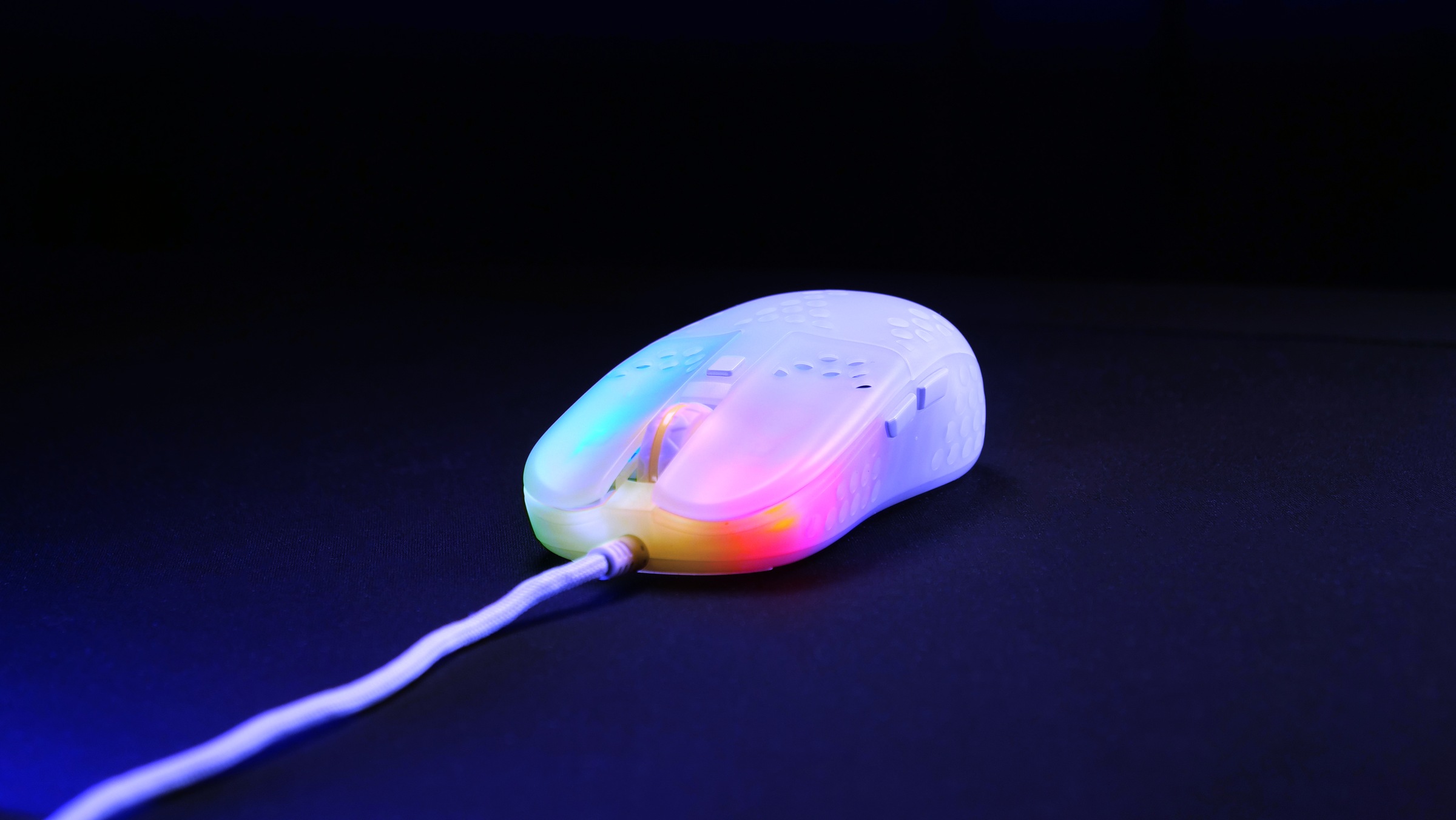 Cherry Xtrfy Gaming-Maus »MZ1 RGB«, kabelgebunden, ultraleichte Gaming-Maus
