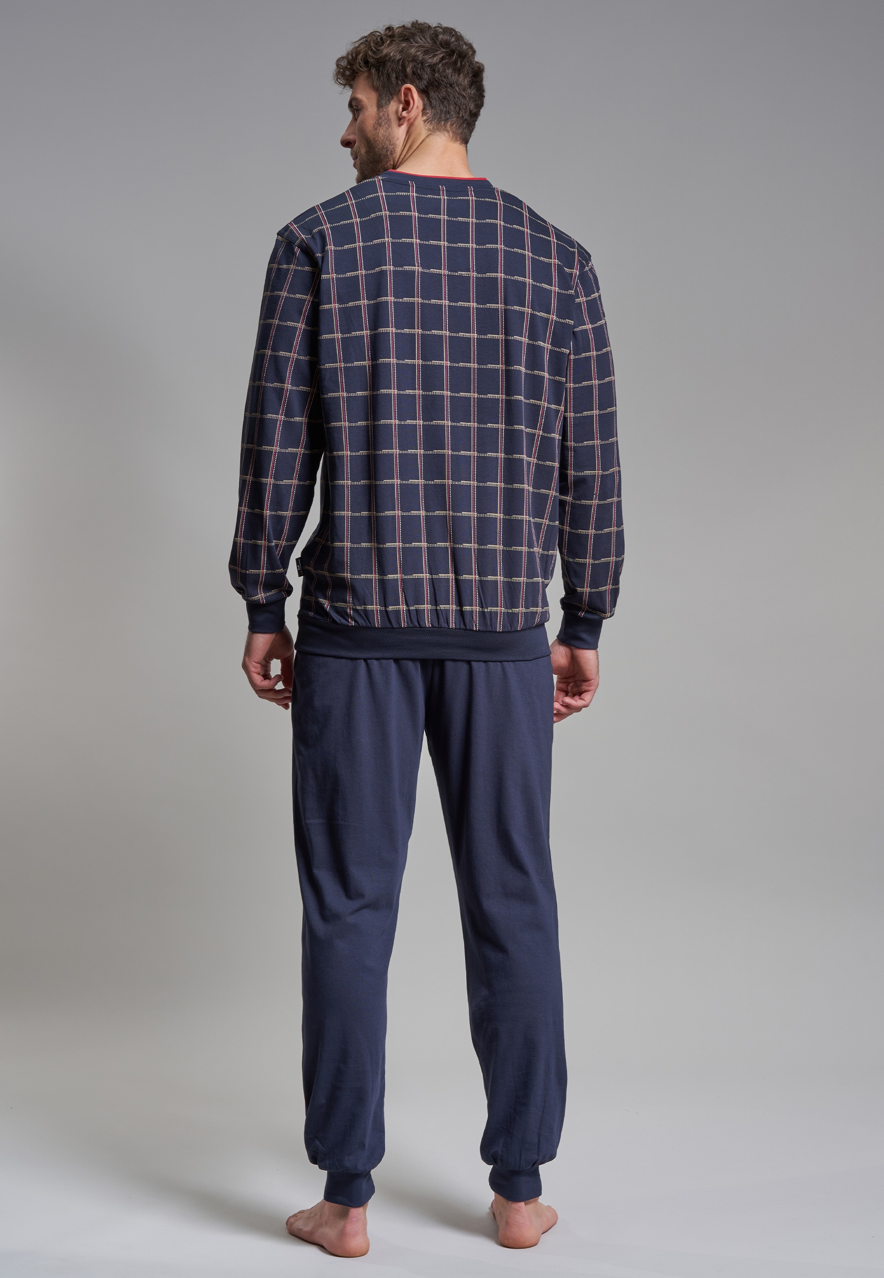 GÖTZBURG Pyjama »Bronx« 2 Stk. tlg., Langarm, V-Ausschnitt, lange Hose, Baumwolle, mit Muster