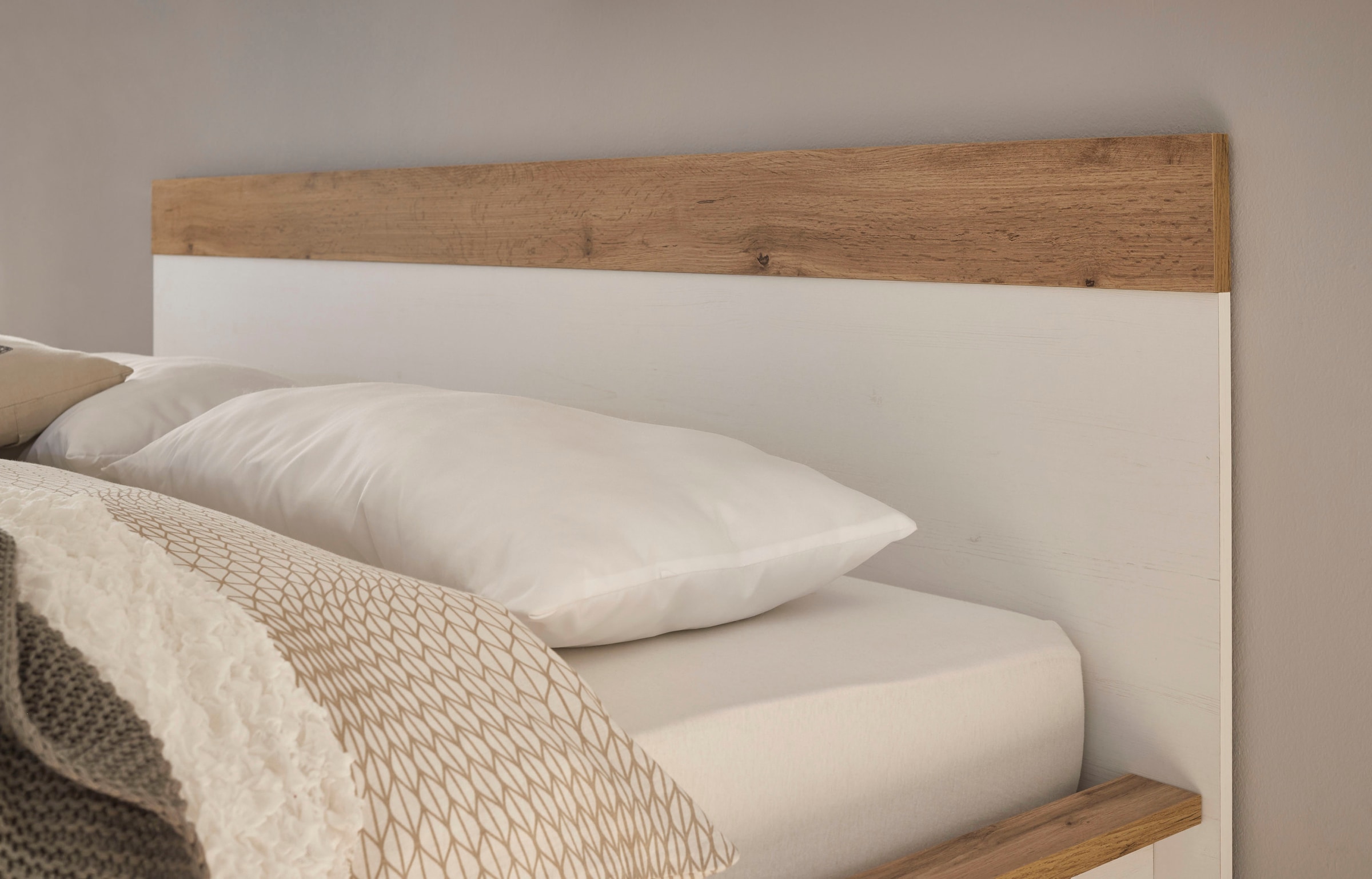 Home affaire Schlafzimmer-Set »Westminster«, Bett Breite Liegefläche 90 oder 140cm und 1 Wandpaneel