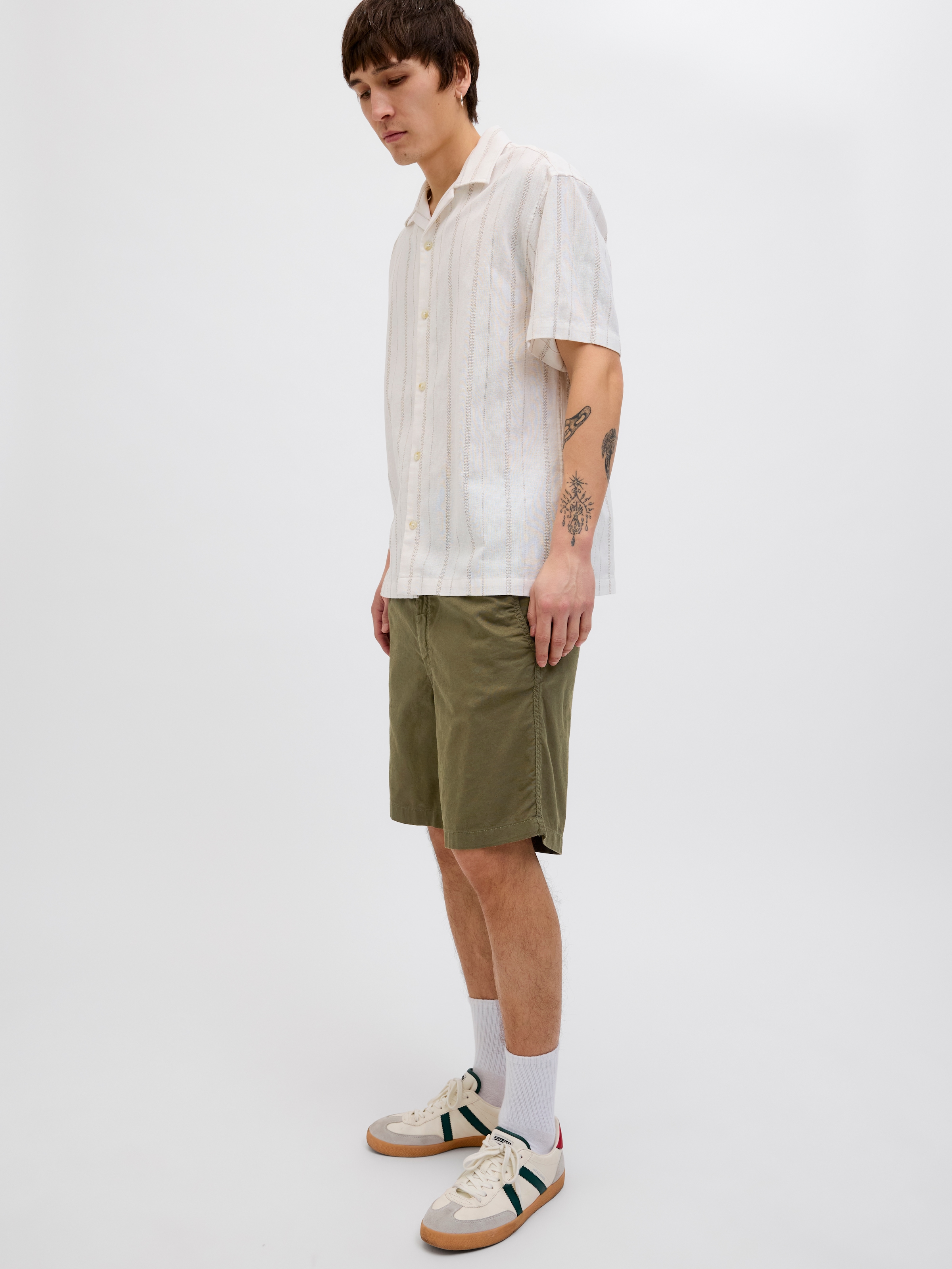 Jack & Jones Shorts »JPSTJAIDEN CAMPAIGN HYBRIDBONDISHORT MID«