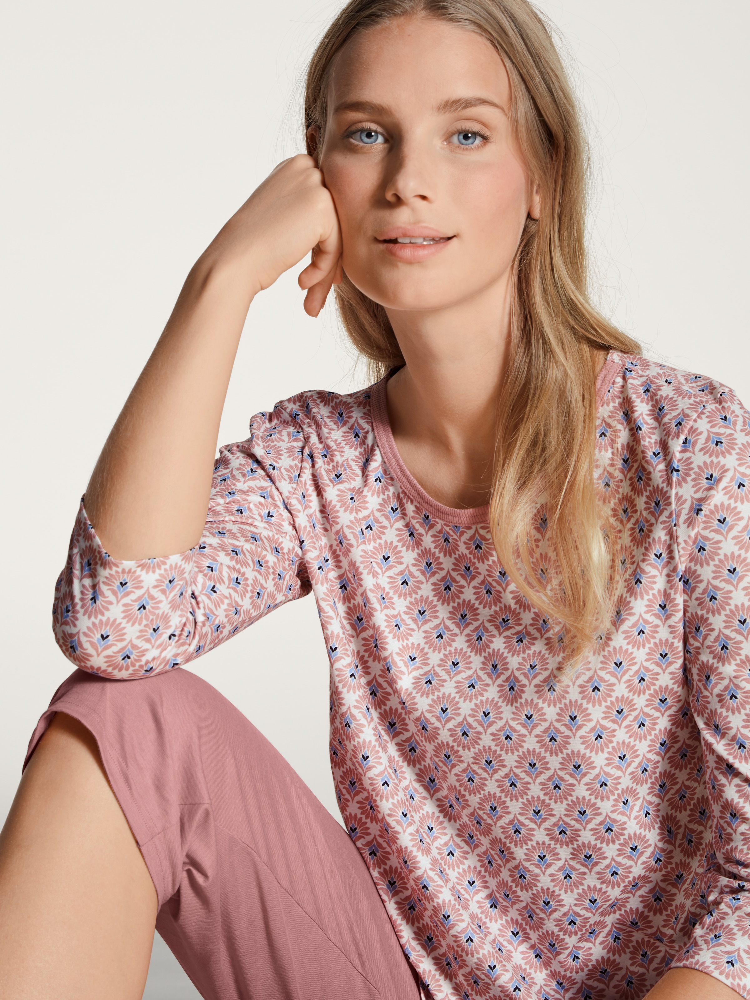 CALIDA Capri-Pyjama »Lovely Nights« 2 Stk. tlg., mit modern Fit