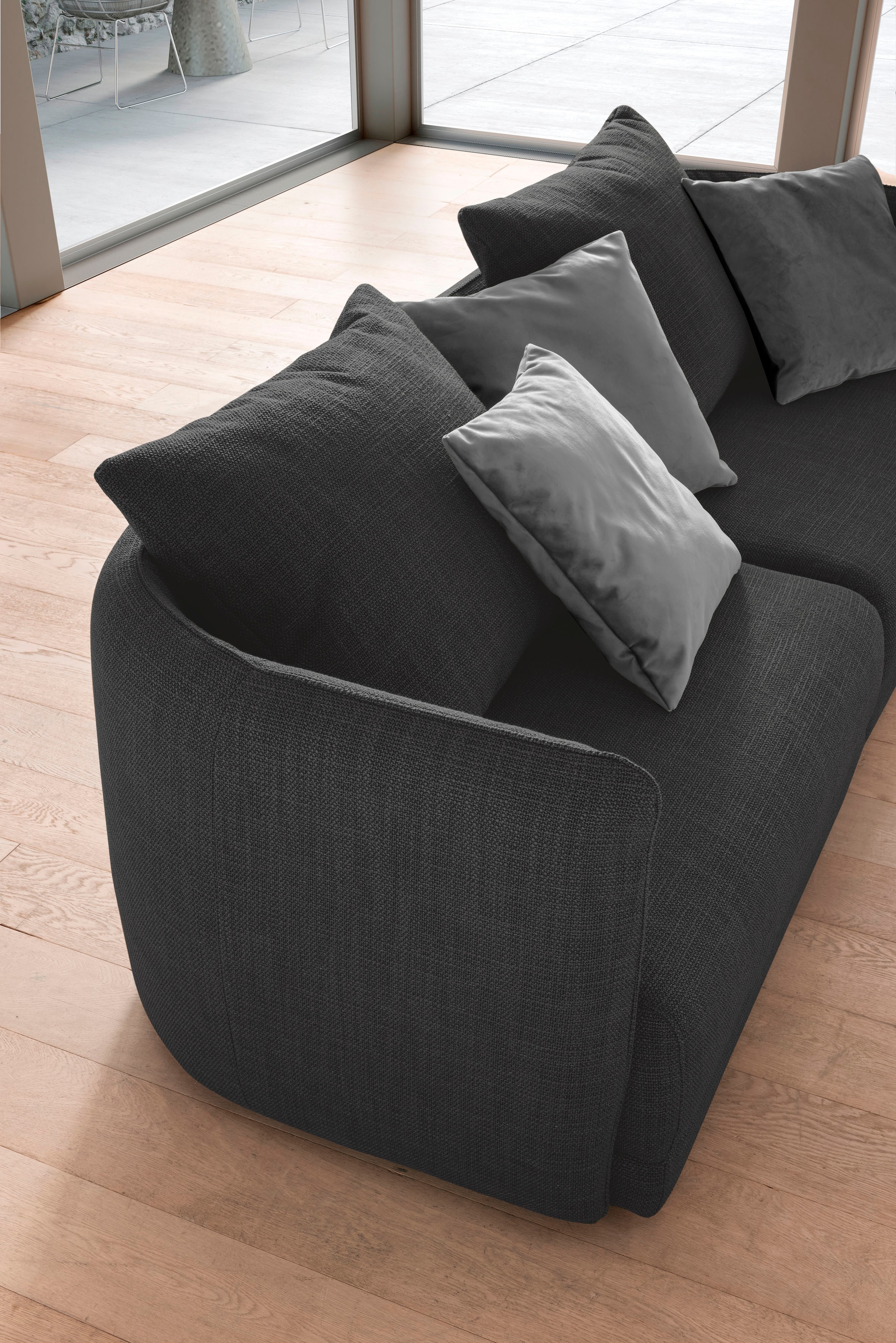 designwerk Big-Sofa »New York, anmutendes Designsofa«, mit schmaler Arm- & Rückenlehne