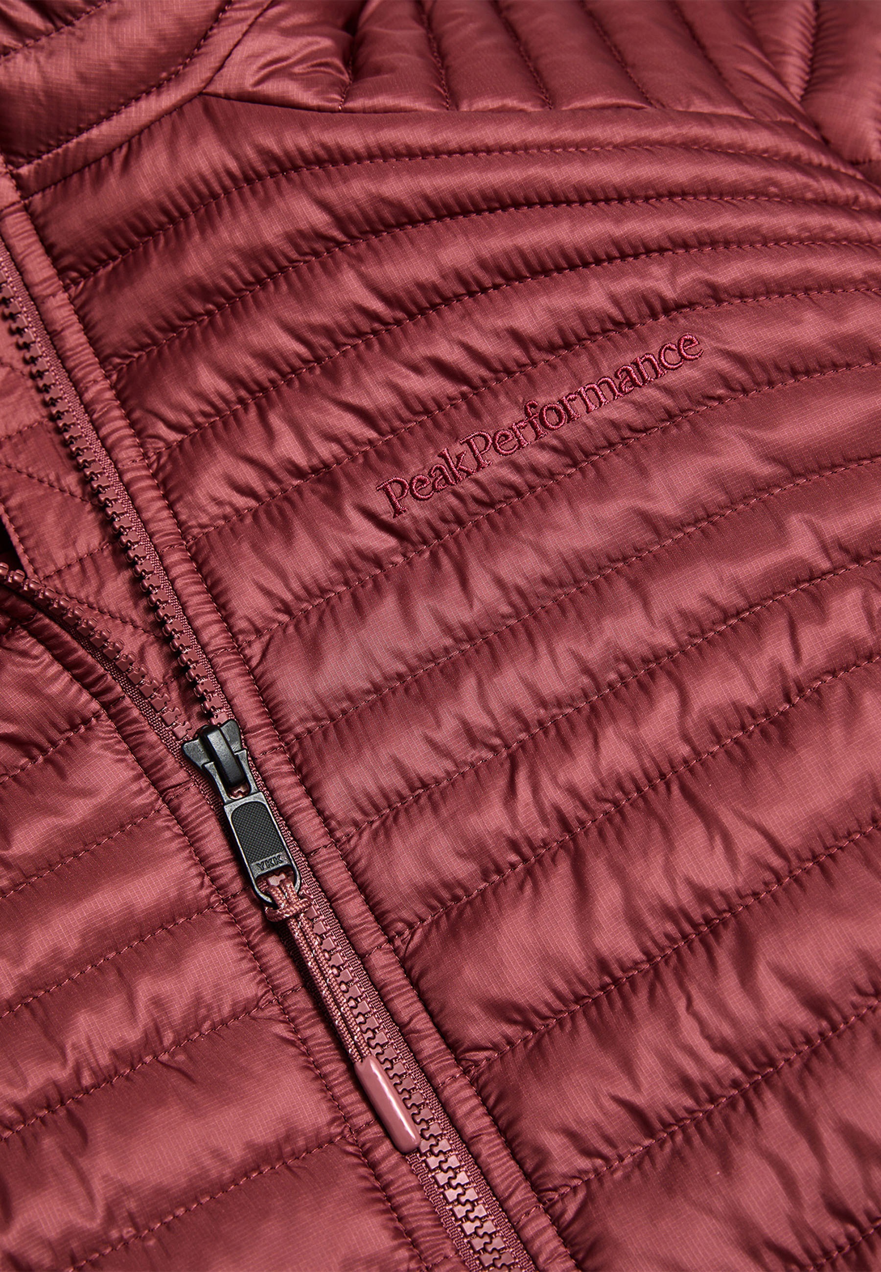 Peak Performance Steppjacke »W Monolight Synthetic Hood Jacket«