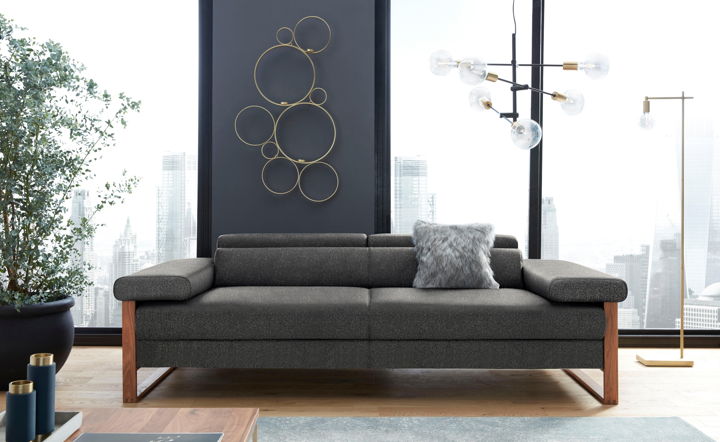 W.SCHILLIG 2,5-Sitzer »finn« German Design Award 2016, Fußgestell Nussbaum natur, Breite 230 cm