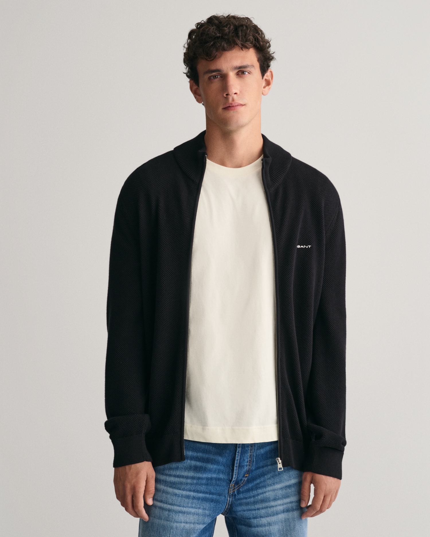 Gant Strickjacke »COTTON PIQUE ZIP CARDIGAN«, mit Logostickerei auf der Brust