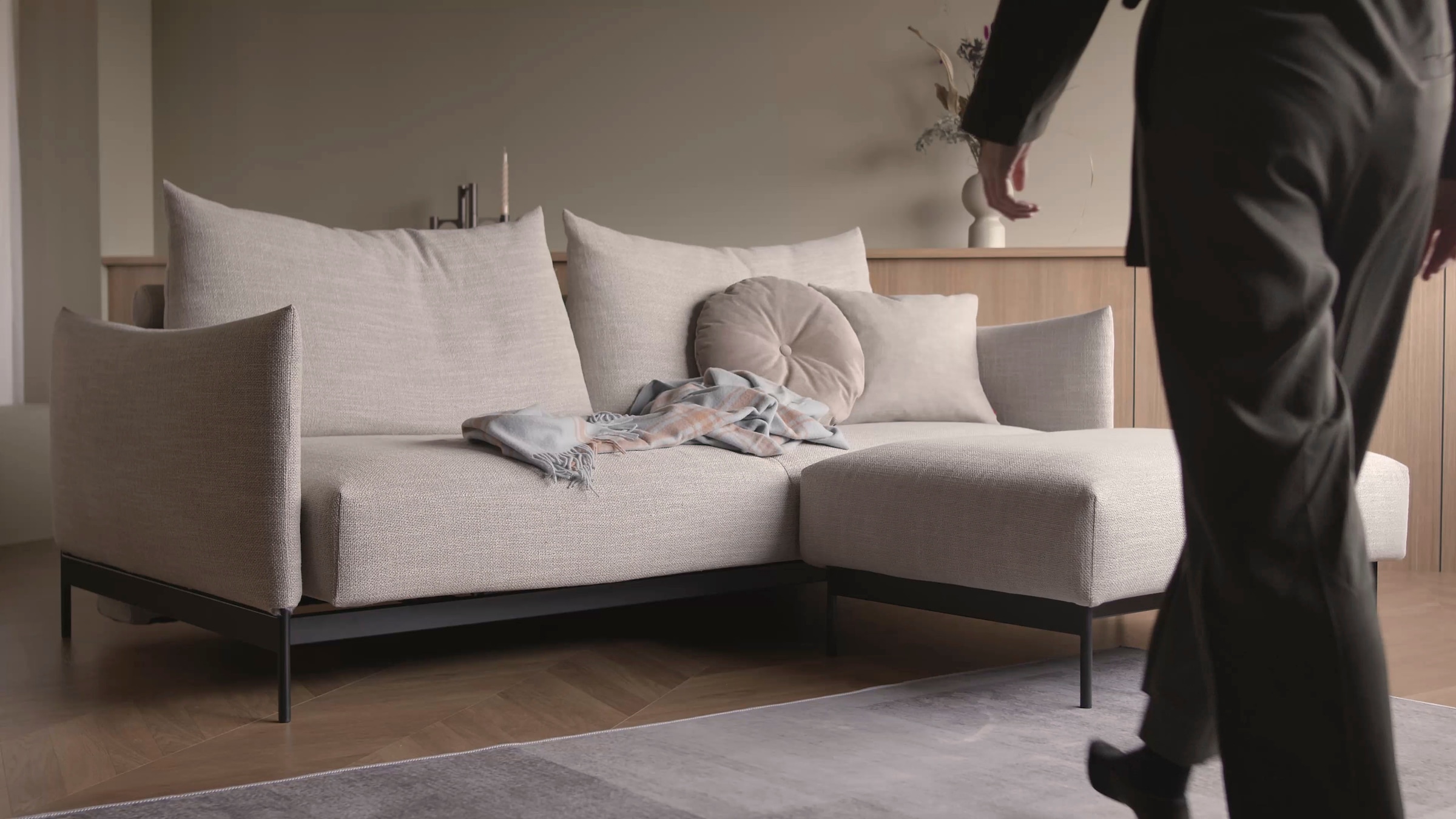 INNOVATION LIVING ™ Schlafsofa, hohe Rückenlehne, inklusive Bettaufbewahrung