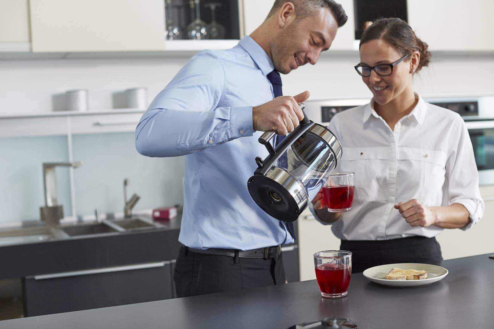 RUSSELL HOBBS Wasserkocher »Elegance 23830-70«, 1,7 l, 2200 W, Edelstahl, LED Beleuchtung, Kalkfilter, Wasserstandsanzeige, Design
