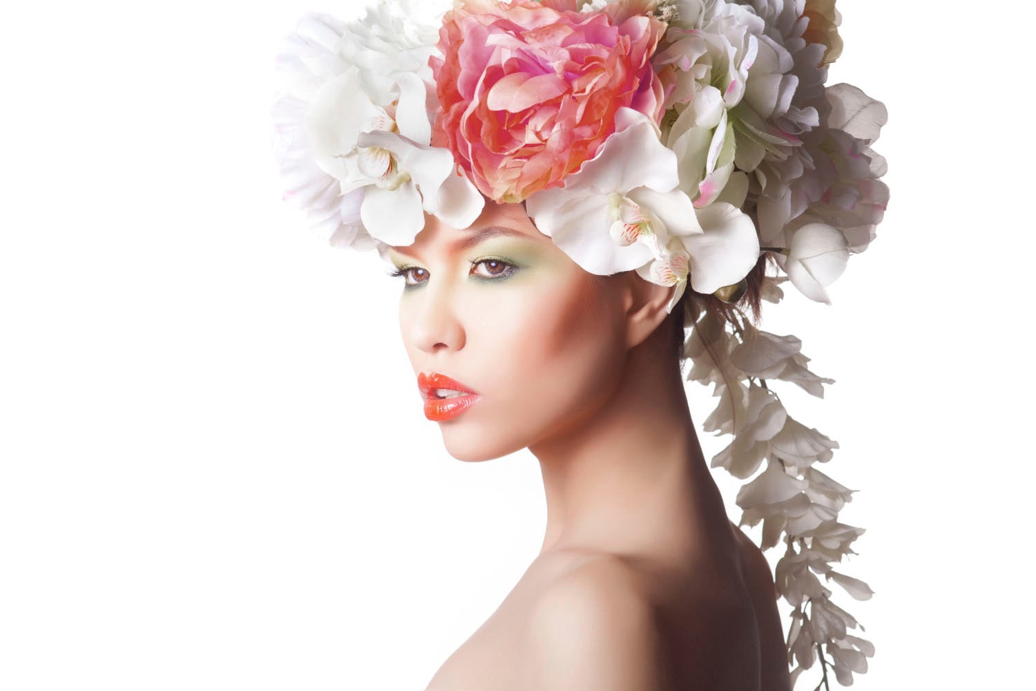 queence Acrylglasbild »Frau mit Blumenhut«, Frau-Kunst-Blumen-Bilder von Frauen-Fashion, Fine Art-Print in Galeriequalität