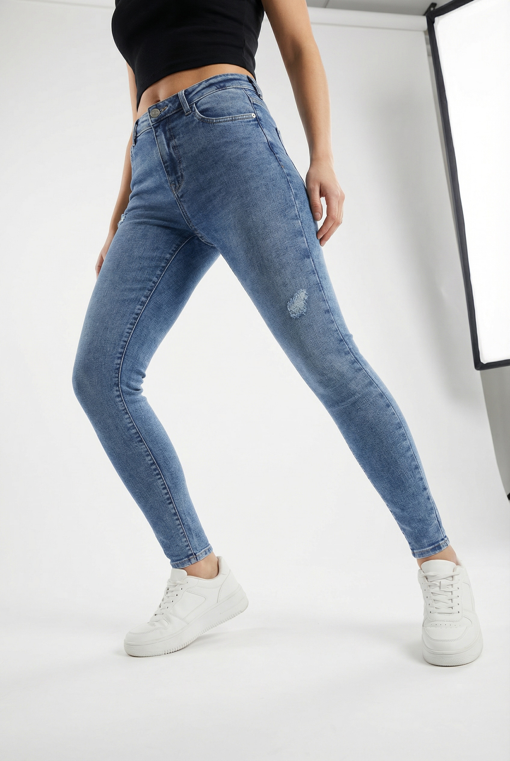 ONLY Skinny-fit-Jeans »ONLPOWER MID WASIST PUSH UP AZ« mit Destroyed-Details