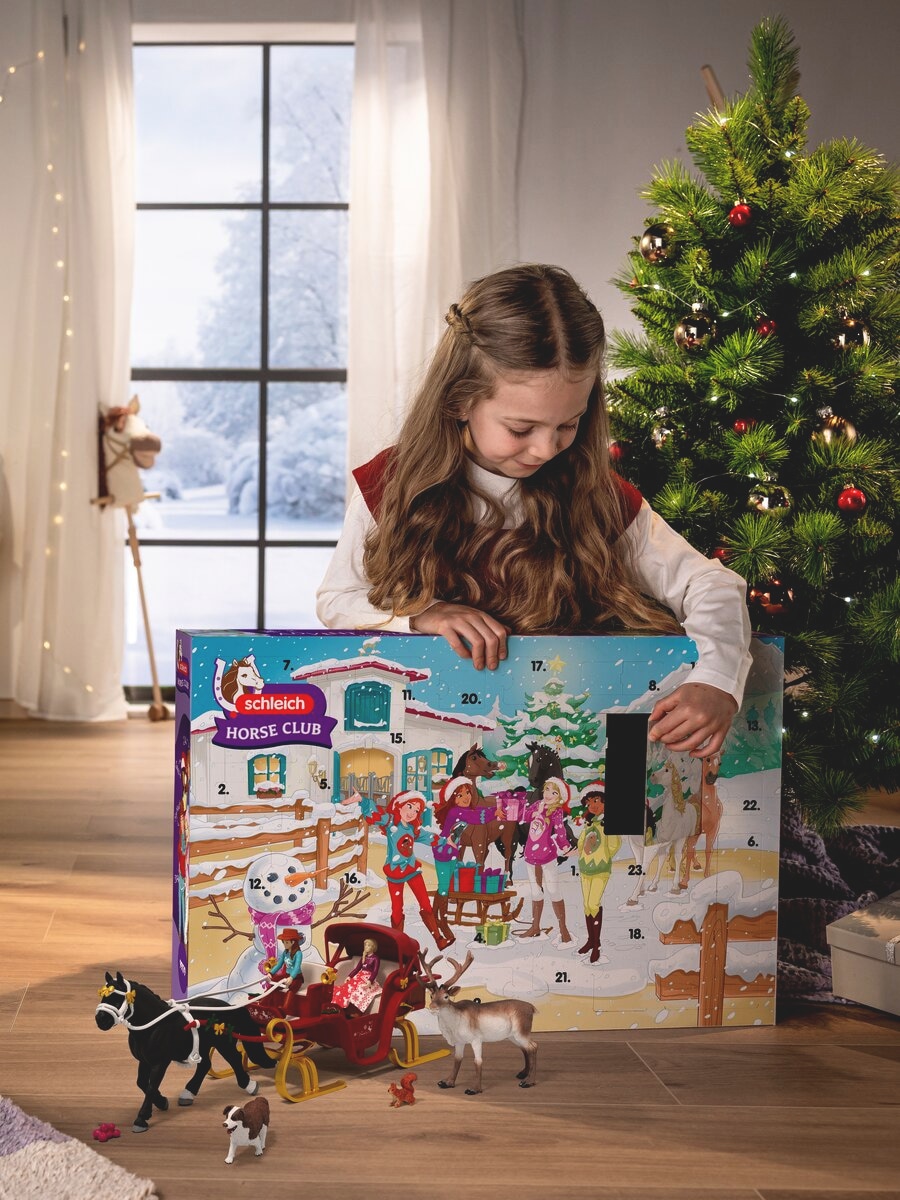 Schleich® Adventskalender »HORSE CLUB 2025, Weihnachtliche Schlittenfahrt (99179)« ab 5 Jahren