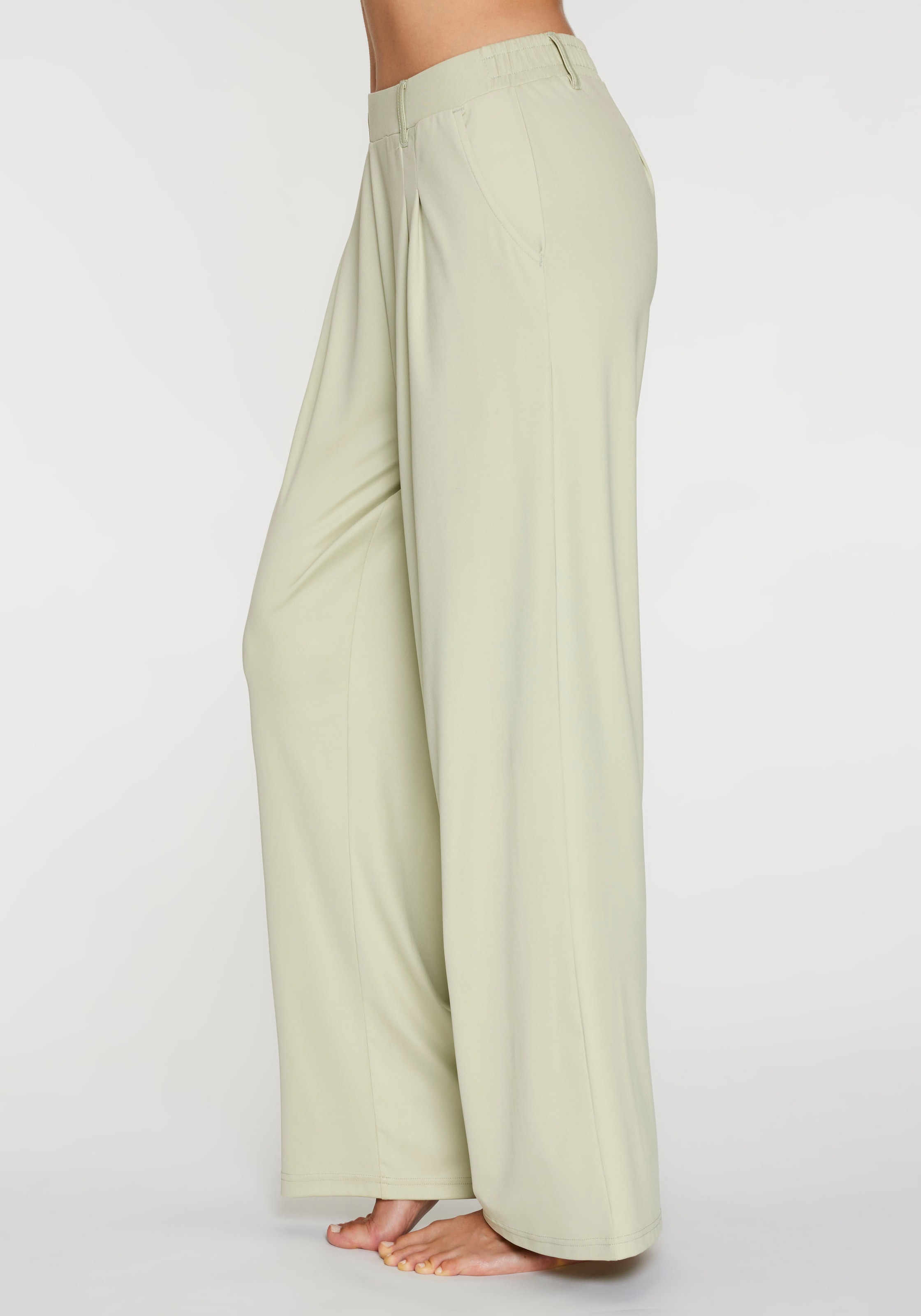 H.I.S Palazzohose, mit weitem Bein und kleinen Falten am Bündchen, Loungewear