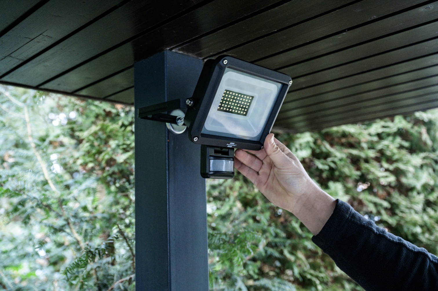 Brennenstuhl LED Wandstrahler »JARO 4060 P«, Leuchtmittel LED-Modul | LED fest integriert, mit Bewegungsmelder und Dämmerungssensor