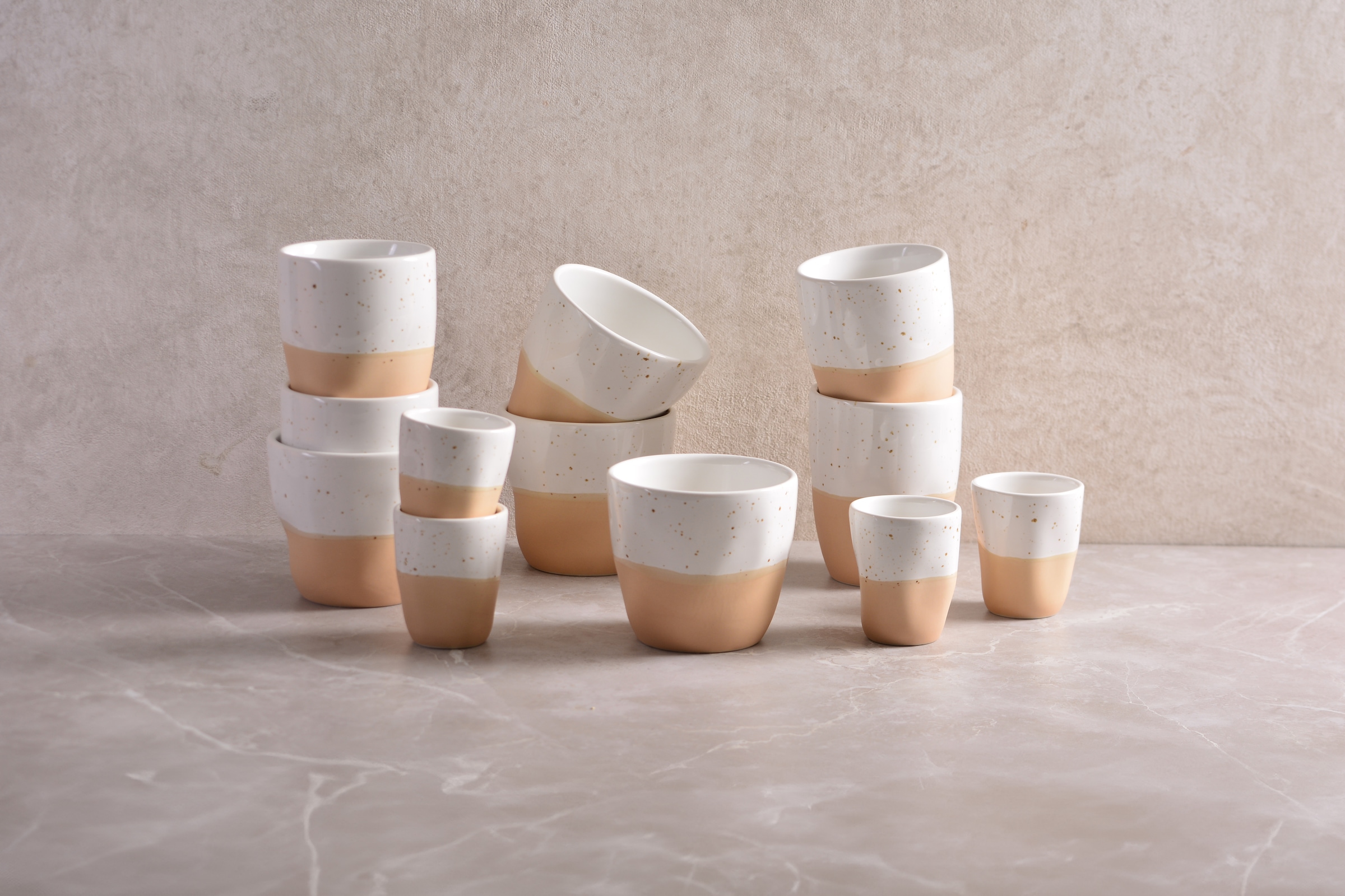andas Becher »Kaffeebecher, modernes Geschirr-Set Bruddesta, 4er Set«, (Set, 4 tlg.), hohe Haltbarkeit, spülmaschinengeeignet & mikrowellengeeignet, 300 ml