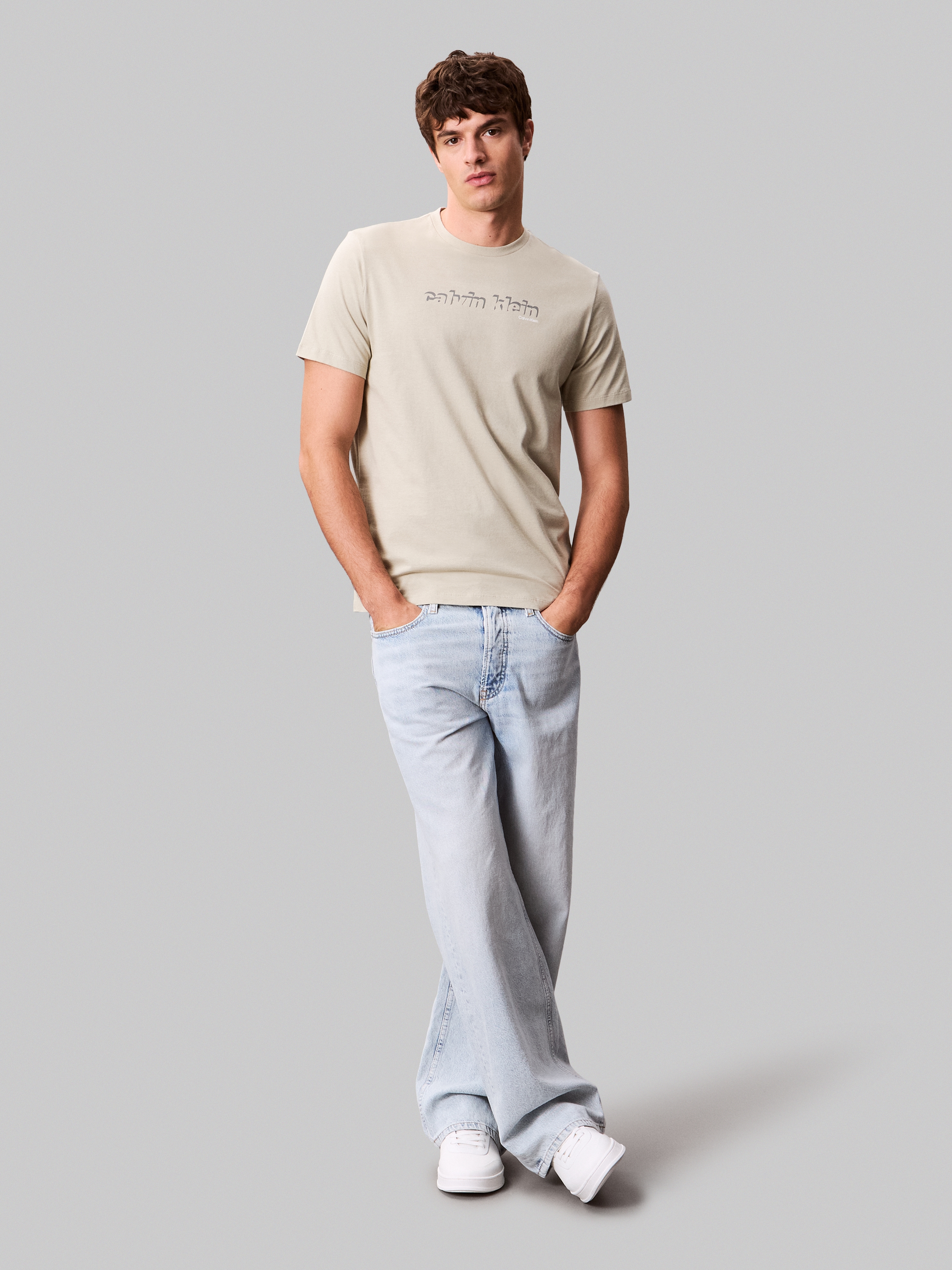Calvin Klein Jeans T-Shirt »SS 30s E CLVN LN 3D«, Mit Rundhalsausschnitt
