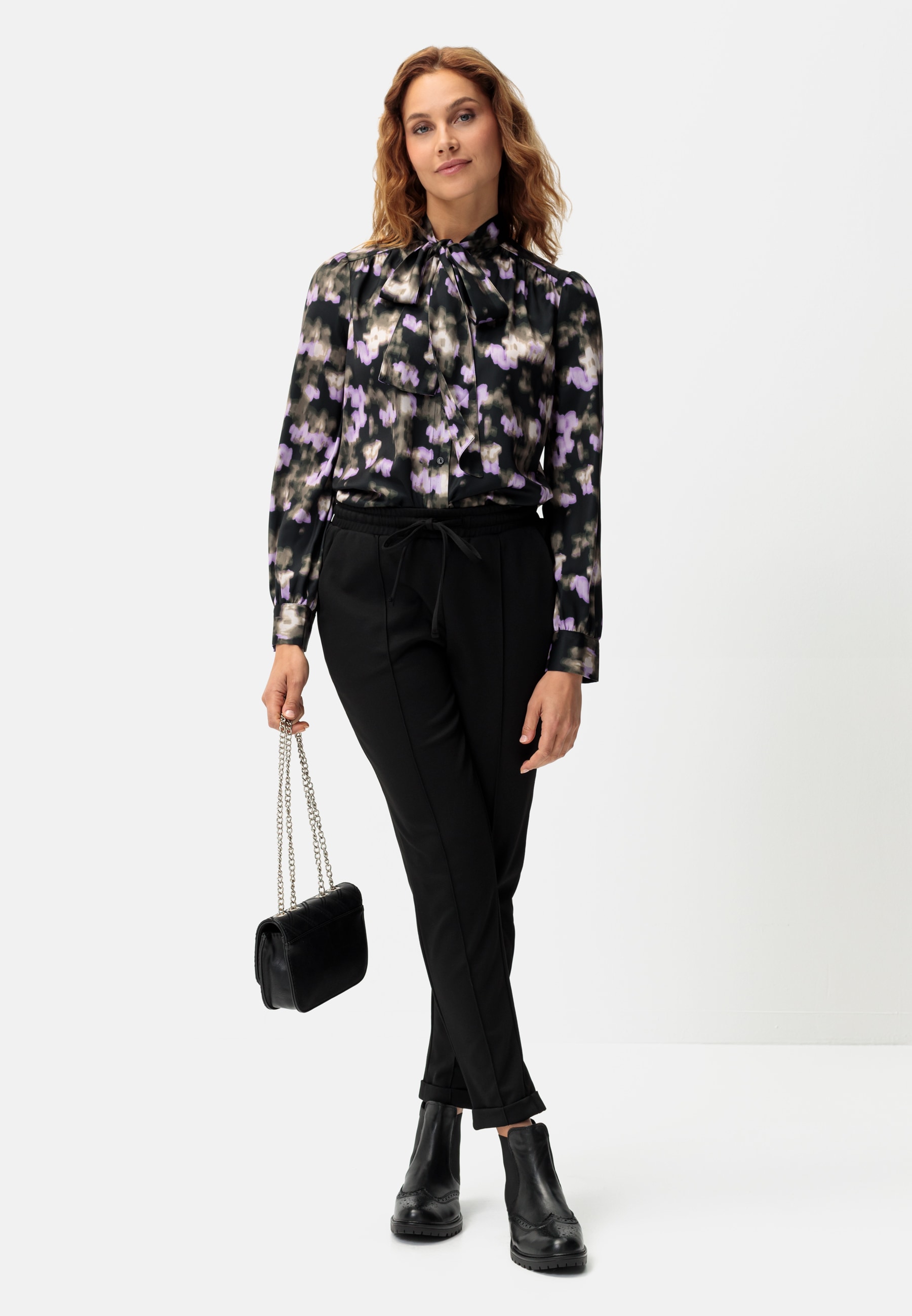 LASCANA Schluppenbluse, aus Satin