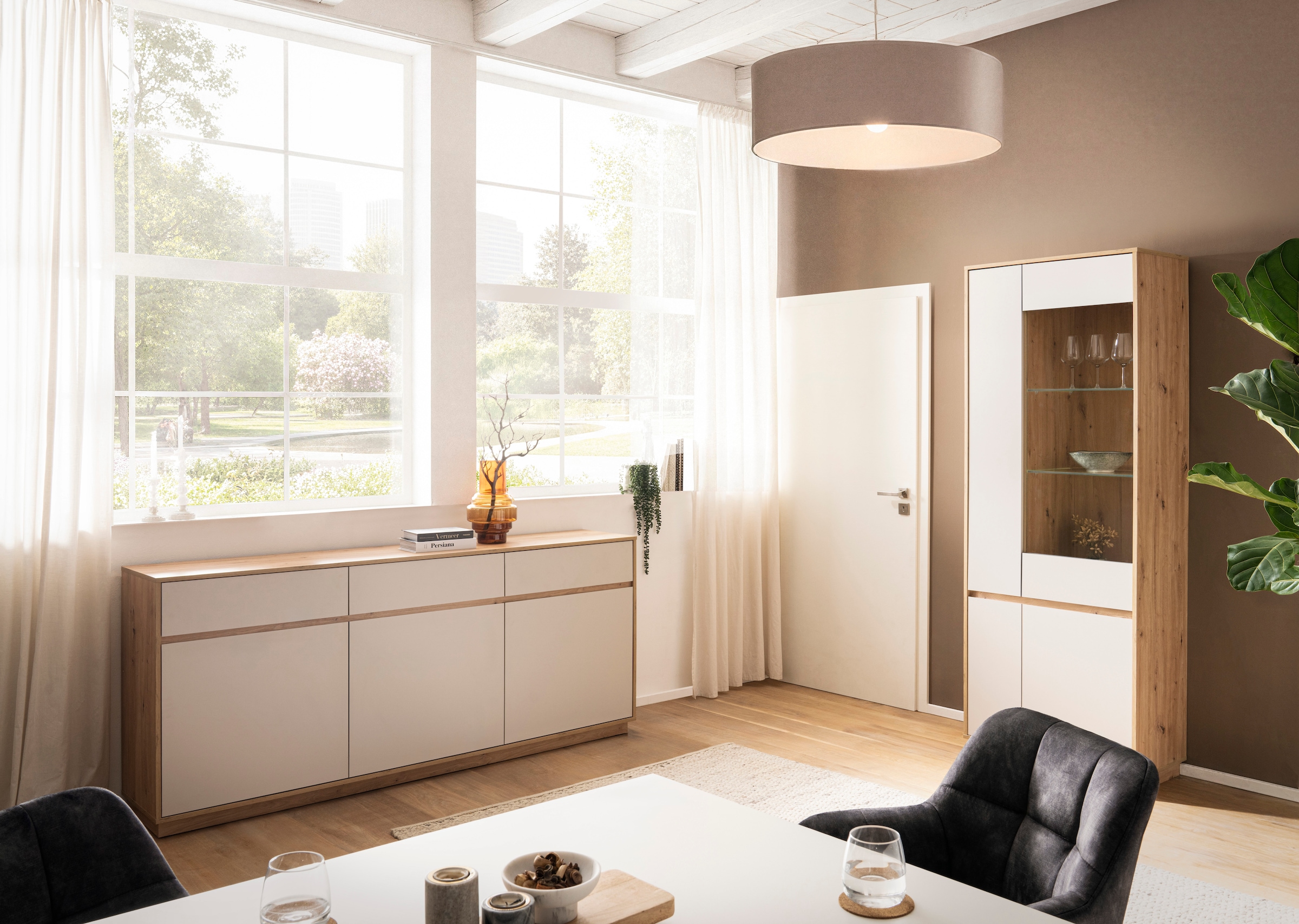 Home affaire Sideboard »Sonora, moderner Schrank, Kommode in Eiche Artisan, 202 cm breit« filigrane Rahmenoptik, ausreichend Stauraum, vielseitig einsetzbar