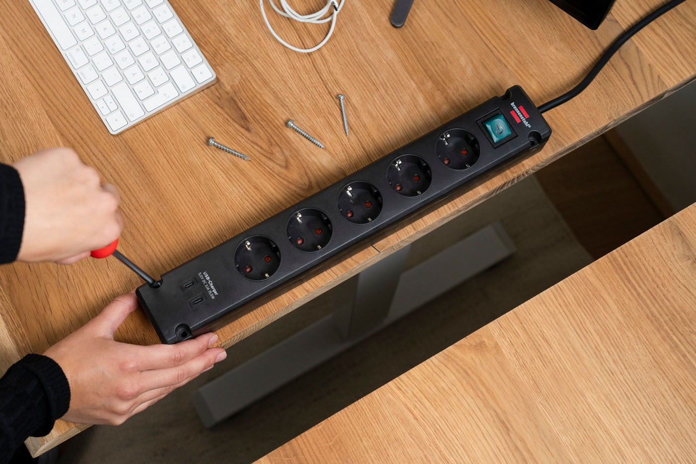 Brennenstuhl Steckdosenleiste »Bremounta Steckdosenleiste mit 2 USB C-Ladebuchsen« 7-fach (Ein- / Ausschalter | USB-Anschluss Kabellänge 3 m)