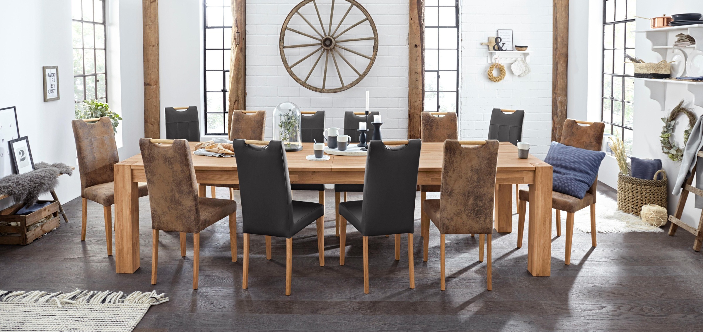 Home affaire Esszimmerstuhl »Roberta Polsterstuhl, Gestell Eiche massiv«, (Set), 2 St., Luxus-Microfaser Vintageoptik, Bezug aus strapazierfähiger Microfaser