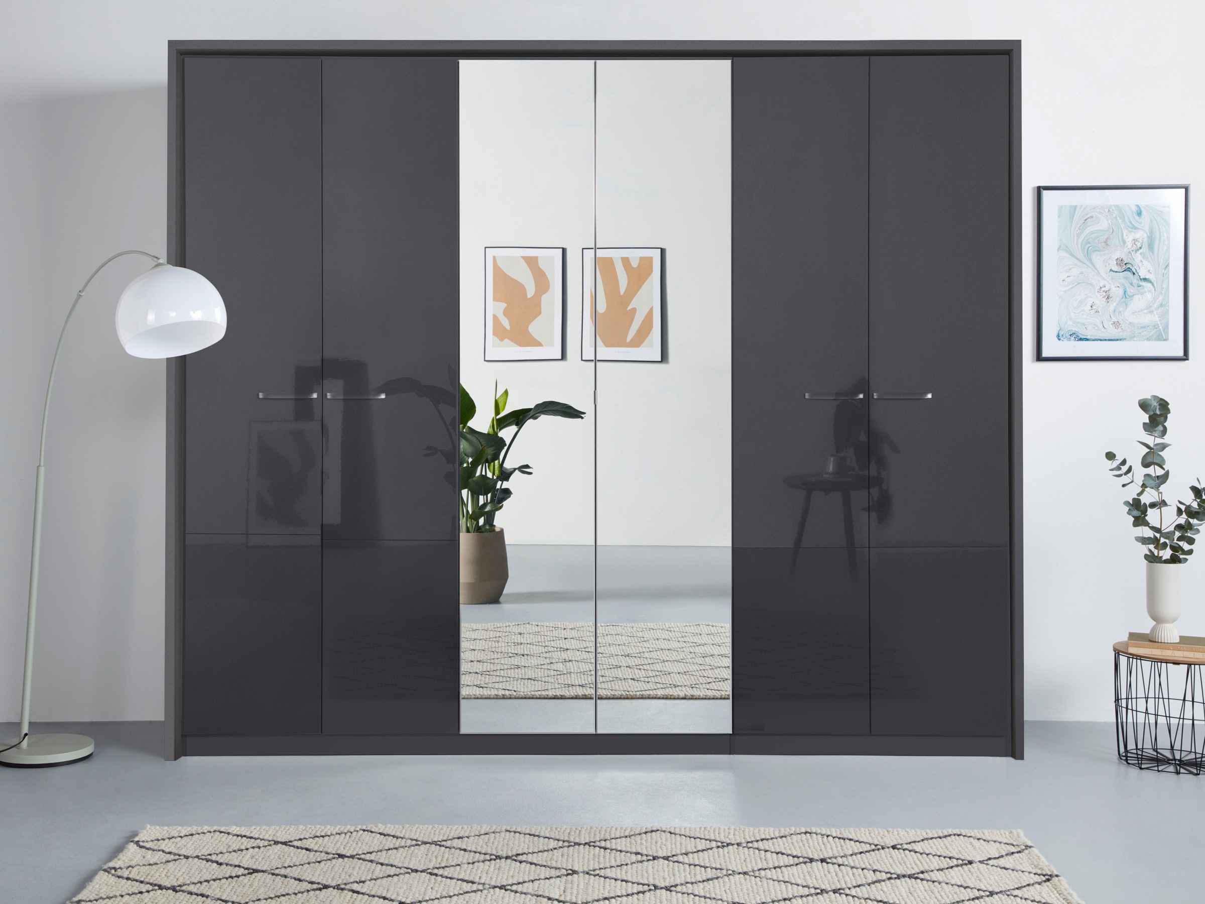 rauch Drehtürenschrank »Oteli«, mit Mittelspiegel und Passepartout optional mit Beleuchtung
