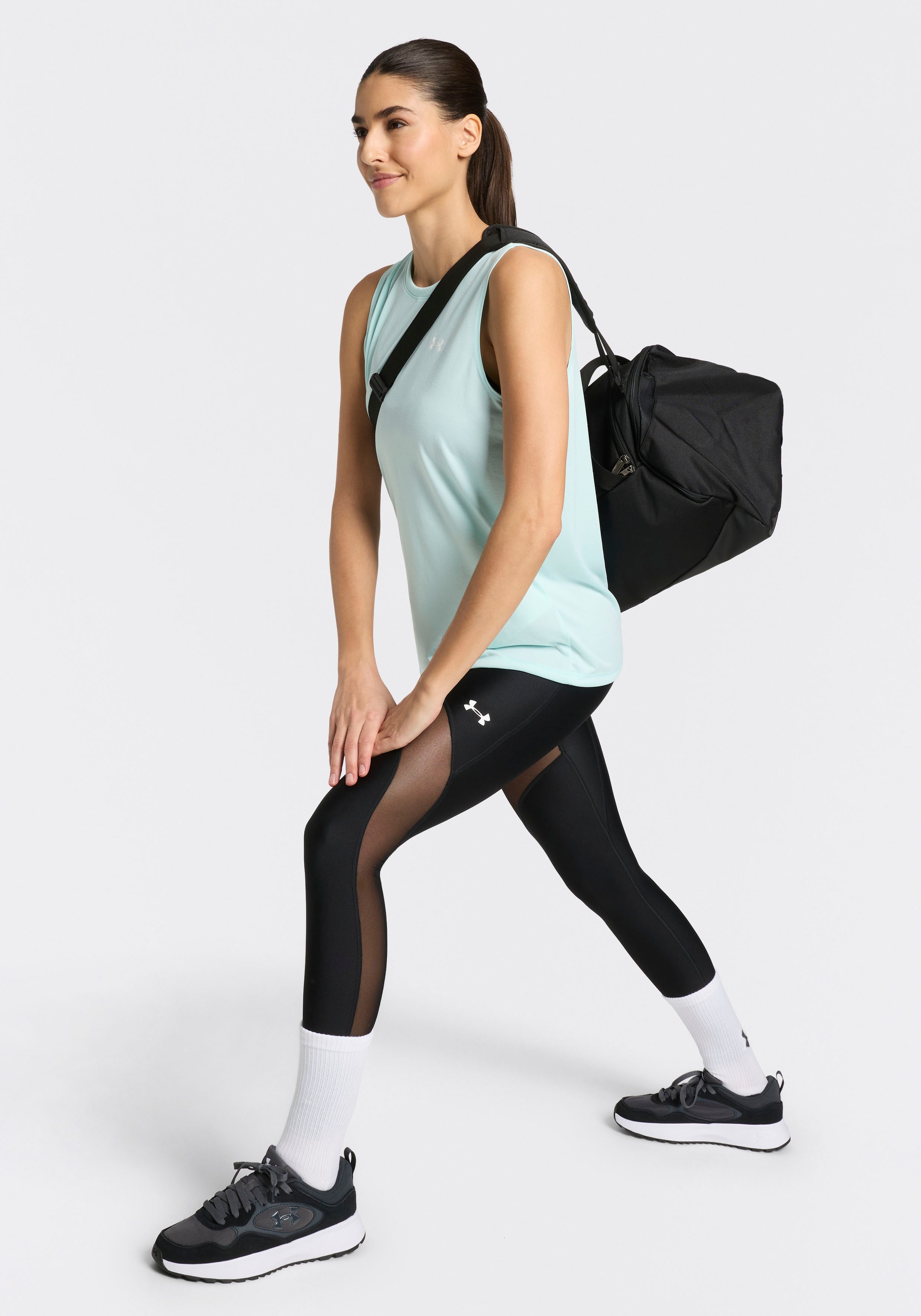 Under Armour® Sporttasche »UA UNDENIABLE 5.0 DUFFLE SM« mit großen belüfteten Fächern, mit Zip-Taschen und Innenfächern