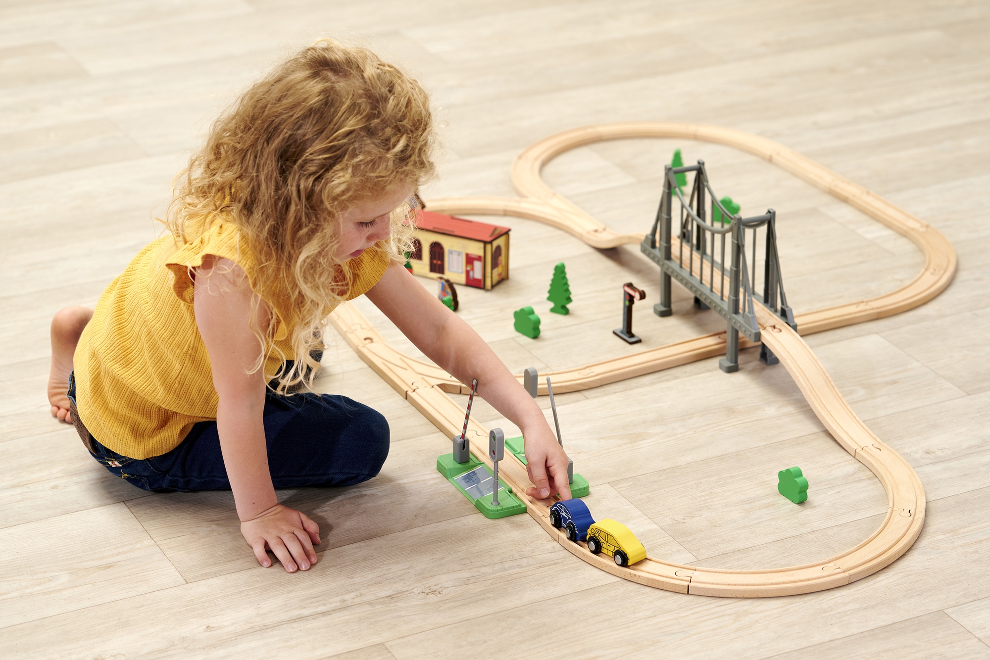 Eichhorn Spielzeug-Eisenbahn »Bahnset mit Brücke«, (Set, 55 tlg.), FSC®- schützt Wald - weltweit