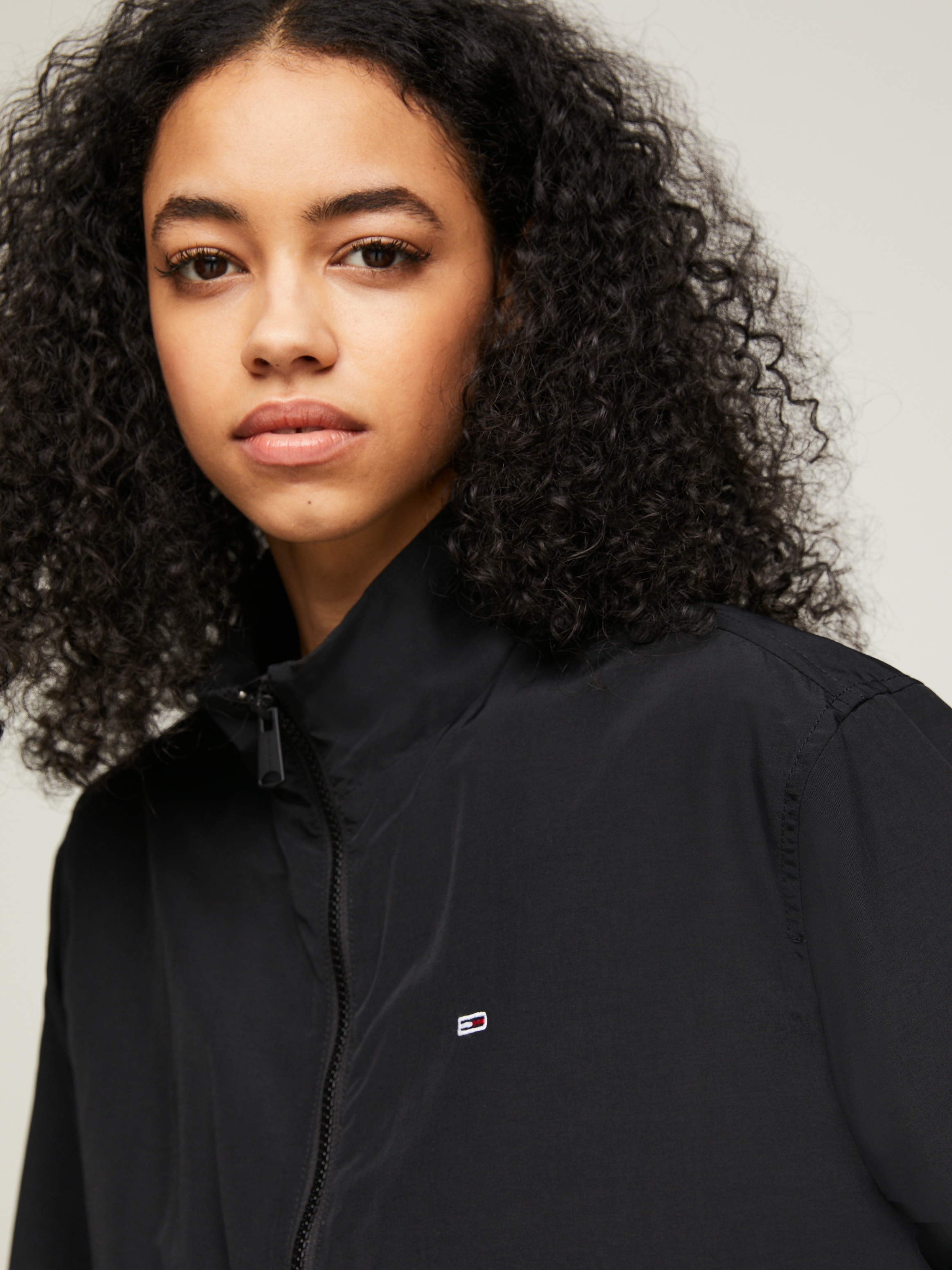 Tommy Jeans Windbreaker »TJW ESSENTIAL JACKET«, mit Stehkragen