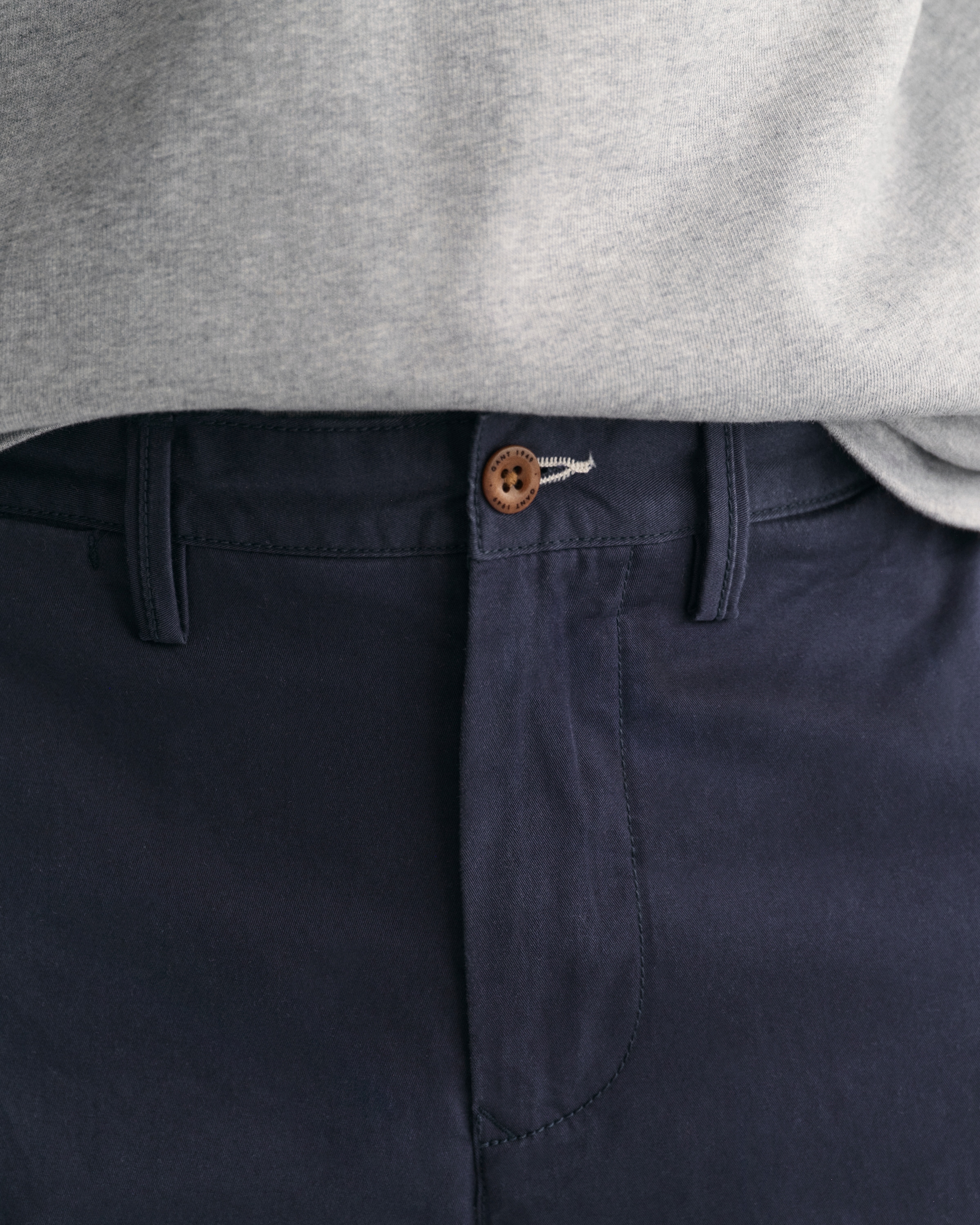 Gant Chinohose »REGULAR TWILL CHINOS«, Regumit gefütterten Seitentaschen