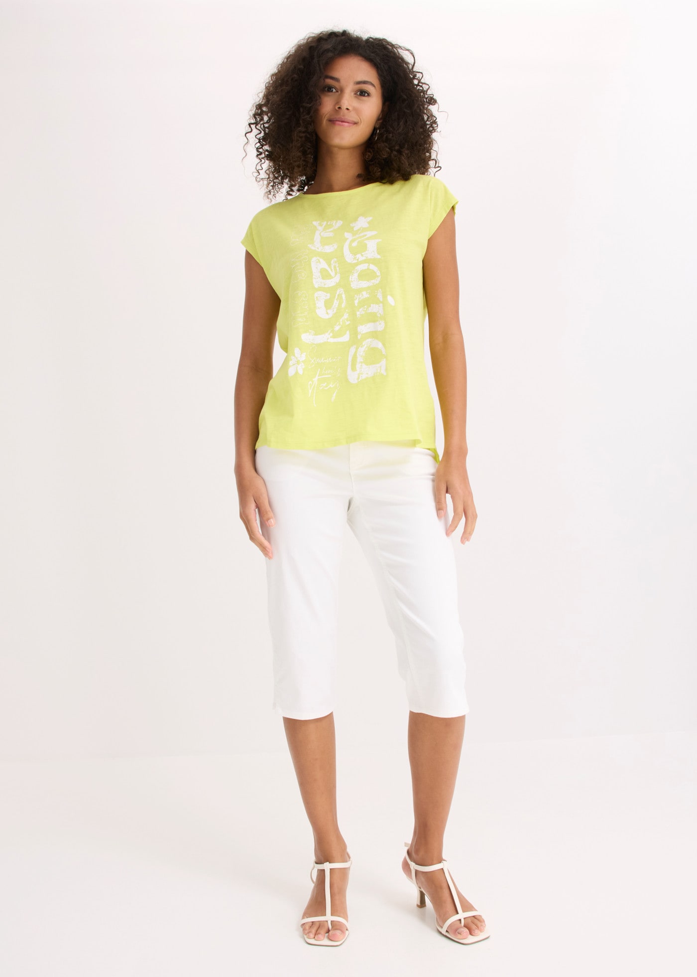 bonprix Longshirt aus Baumwolle, mit modischem Druck, Slim Fit, Kurzarm-Design