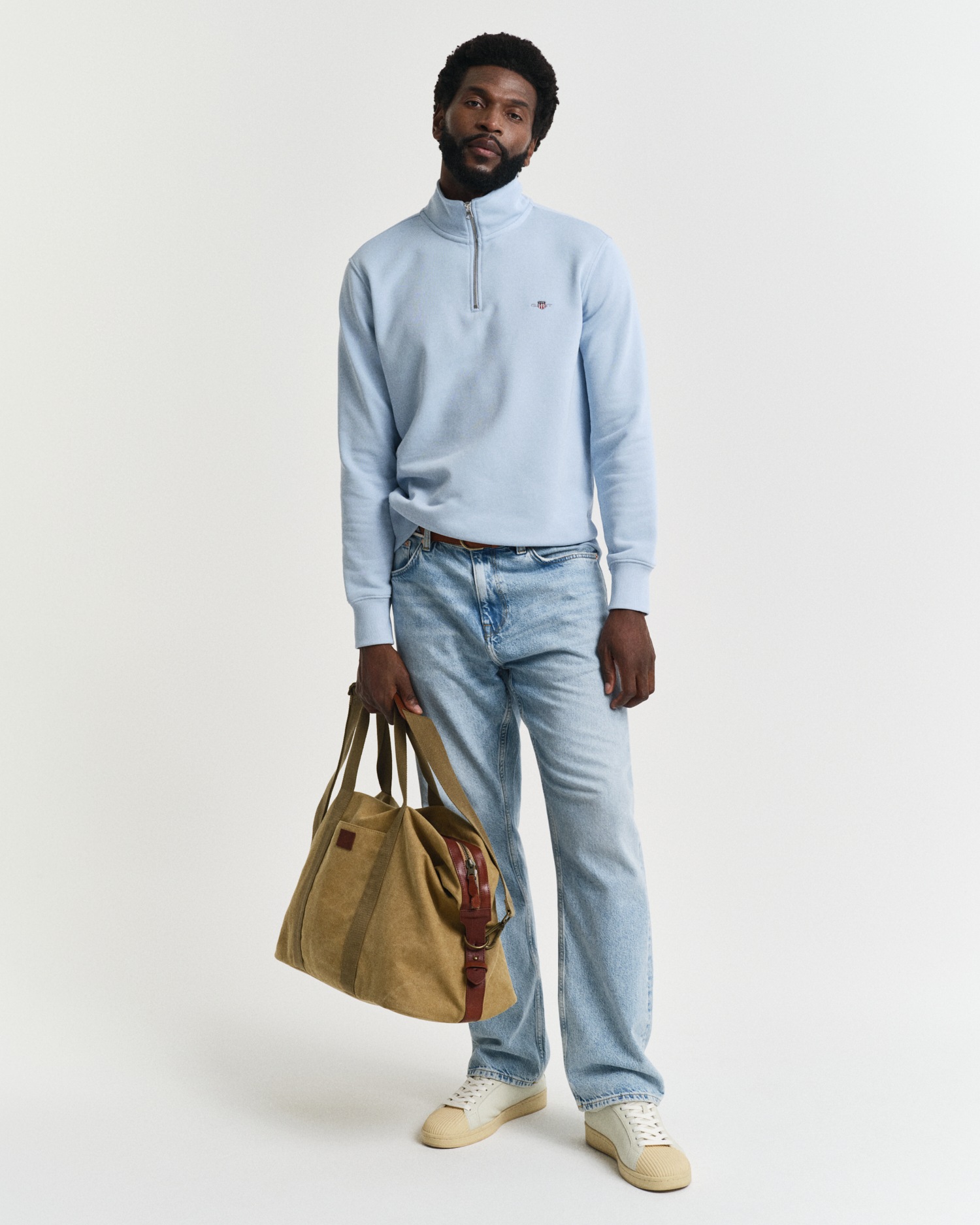 Gant Sweatshirt »REG SHIELD HALF ZIP SWEAT«, mit Logostickerei auf der Brust
