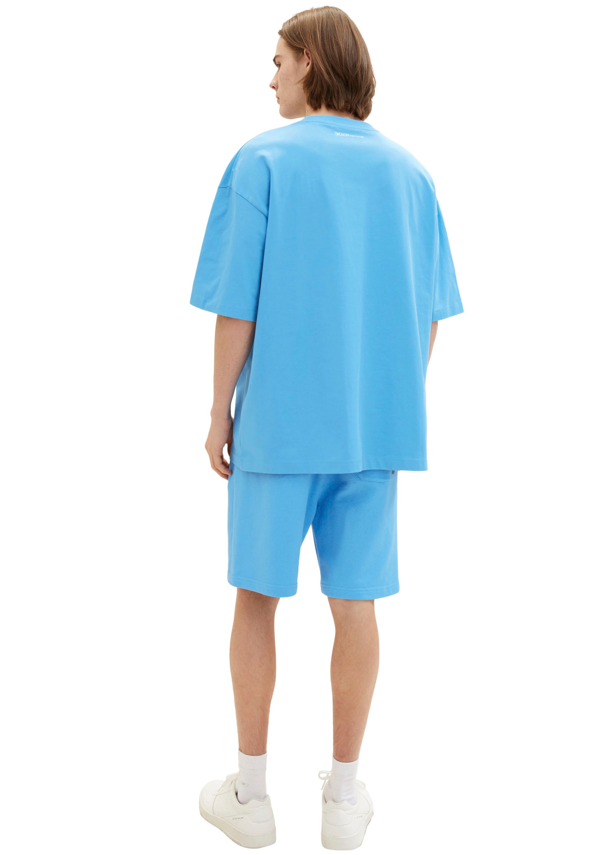 2. Bild von TOM TAILOR Denim Sweatshorts, mit dezentem Logodruck