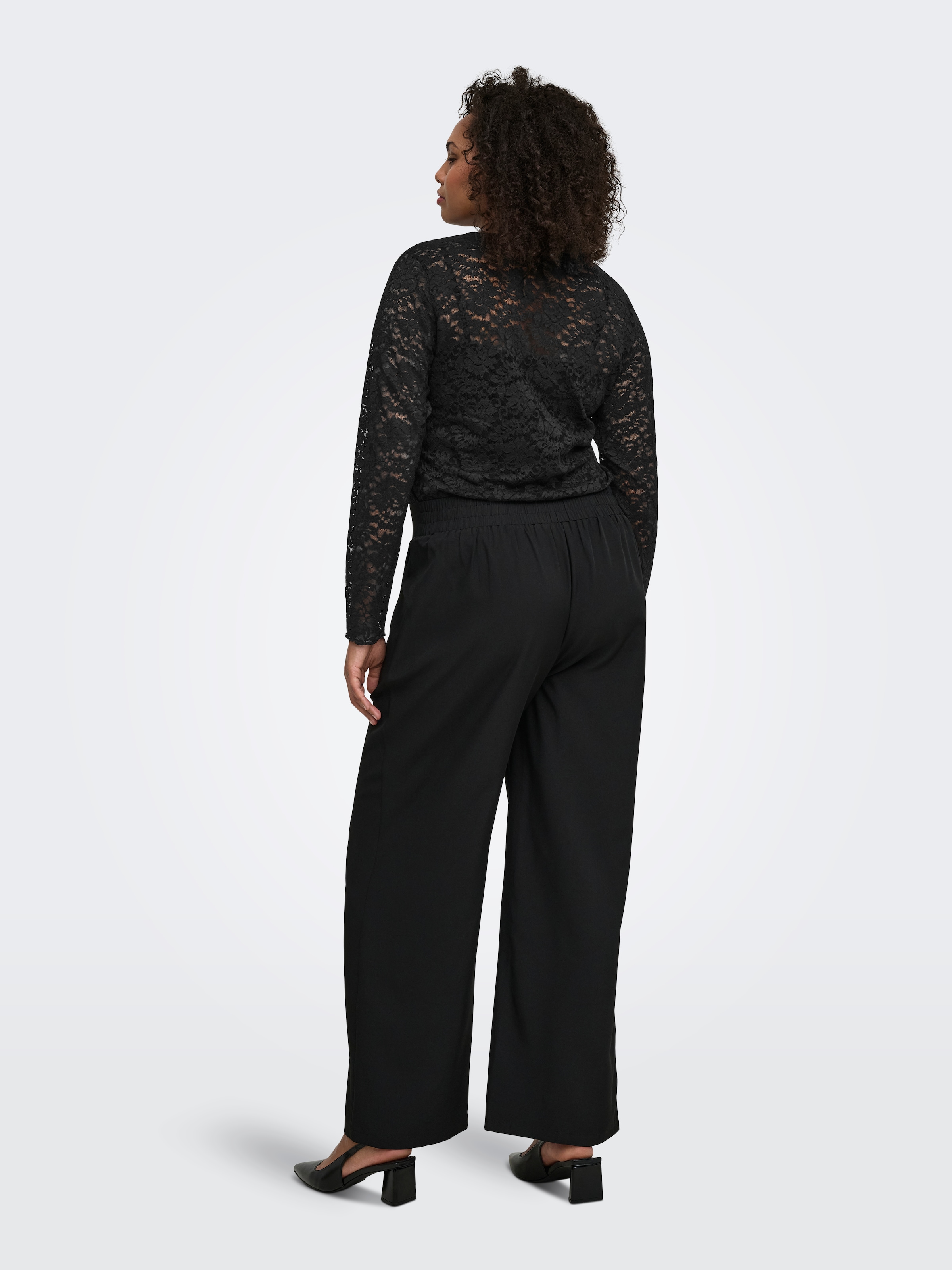 ONLY CARMAKOMA Langarmshirt »CARNIKKA L/S LACE TOP JRS NOOS« Kunstfaser